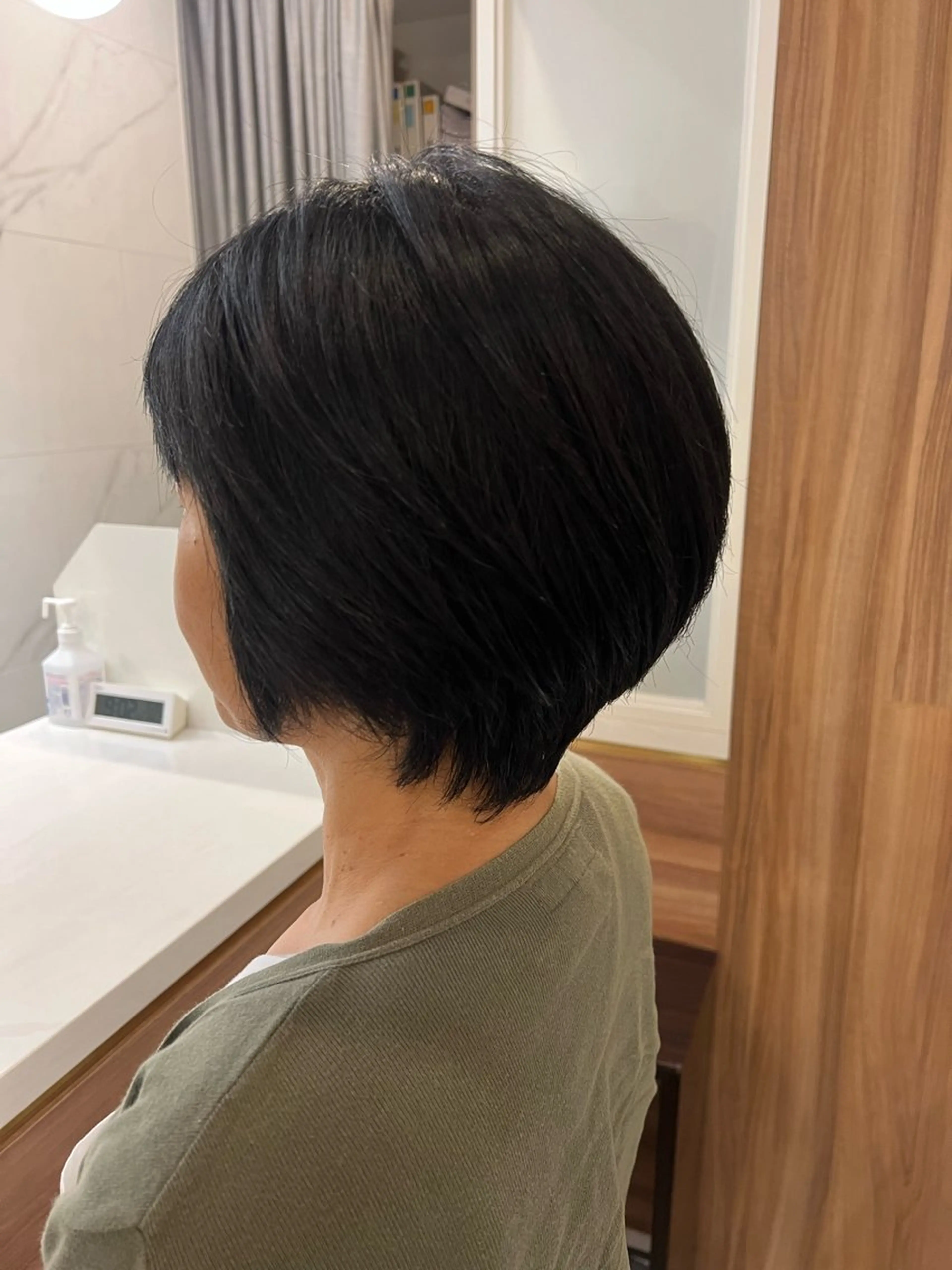 ショート 村中 逸紀のヘアスタイル