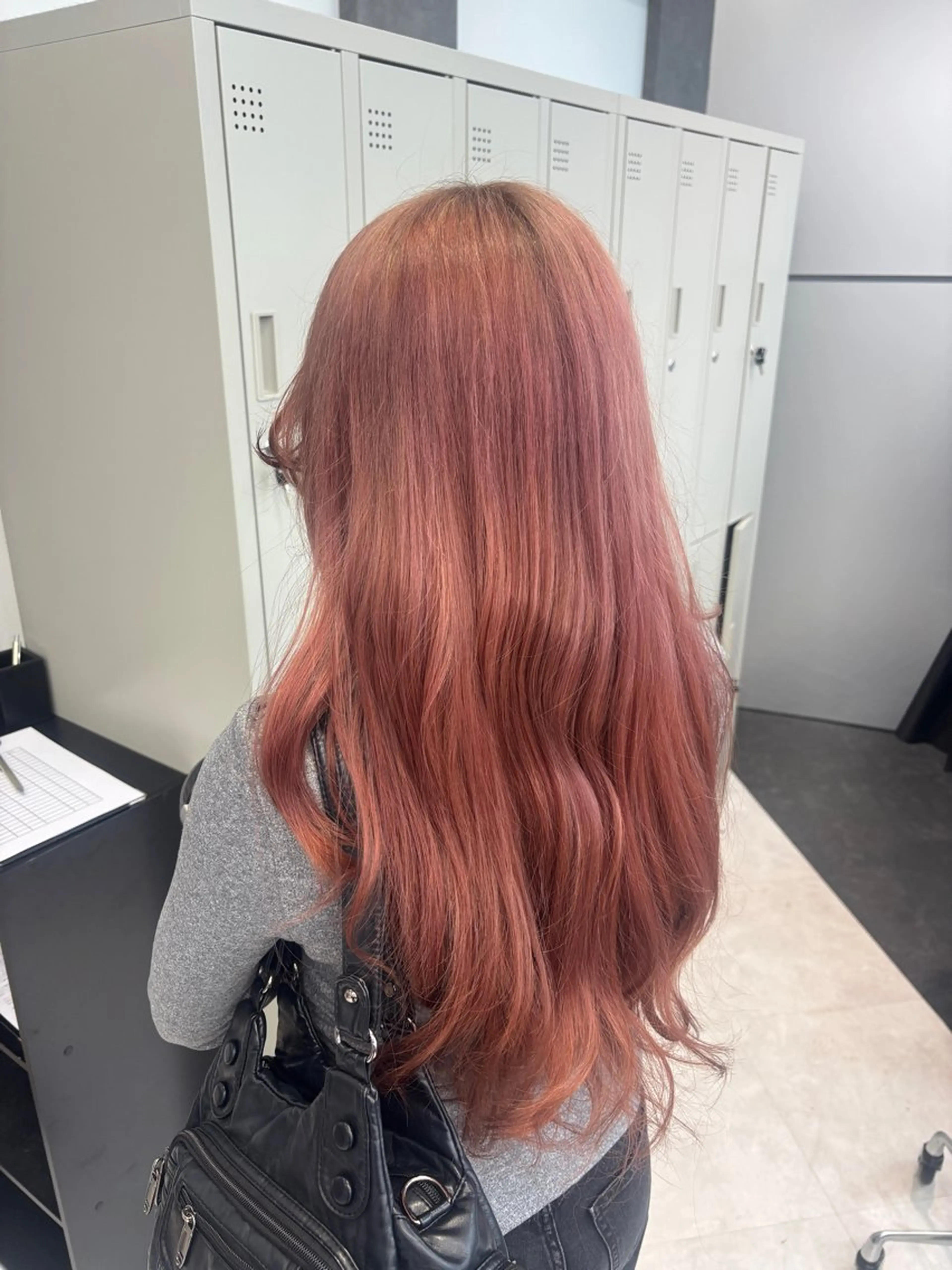 ロング カラー ヘアアレンジ ヘアカラー トリートメント ミルクティー/ピンク カラー/ みう🎀のヘアスタイル