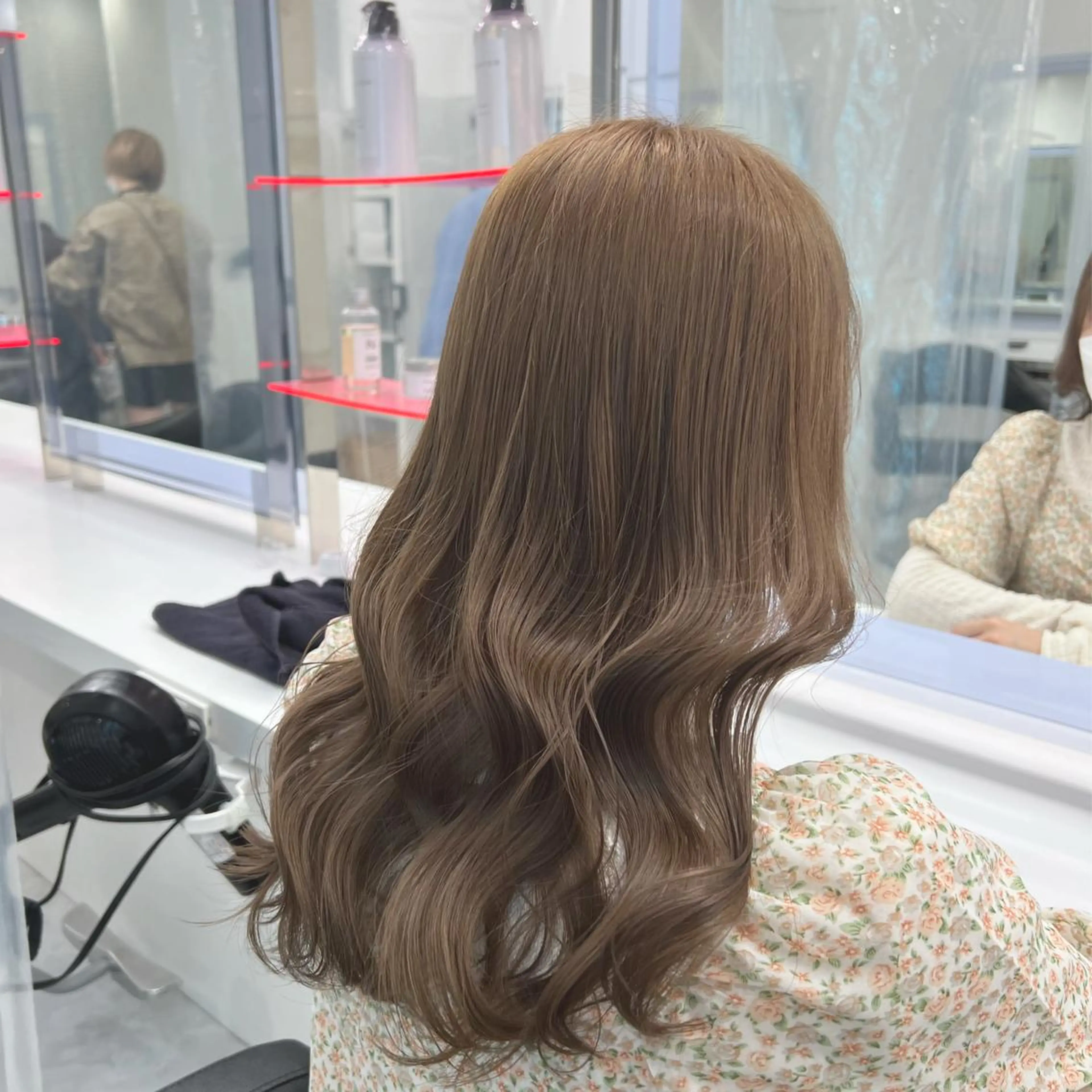セミロング ヘアカラー レイヤー✂︎赤み消し 髪質改善/井上健太のヘアスタイル