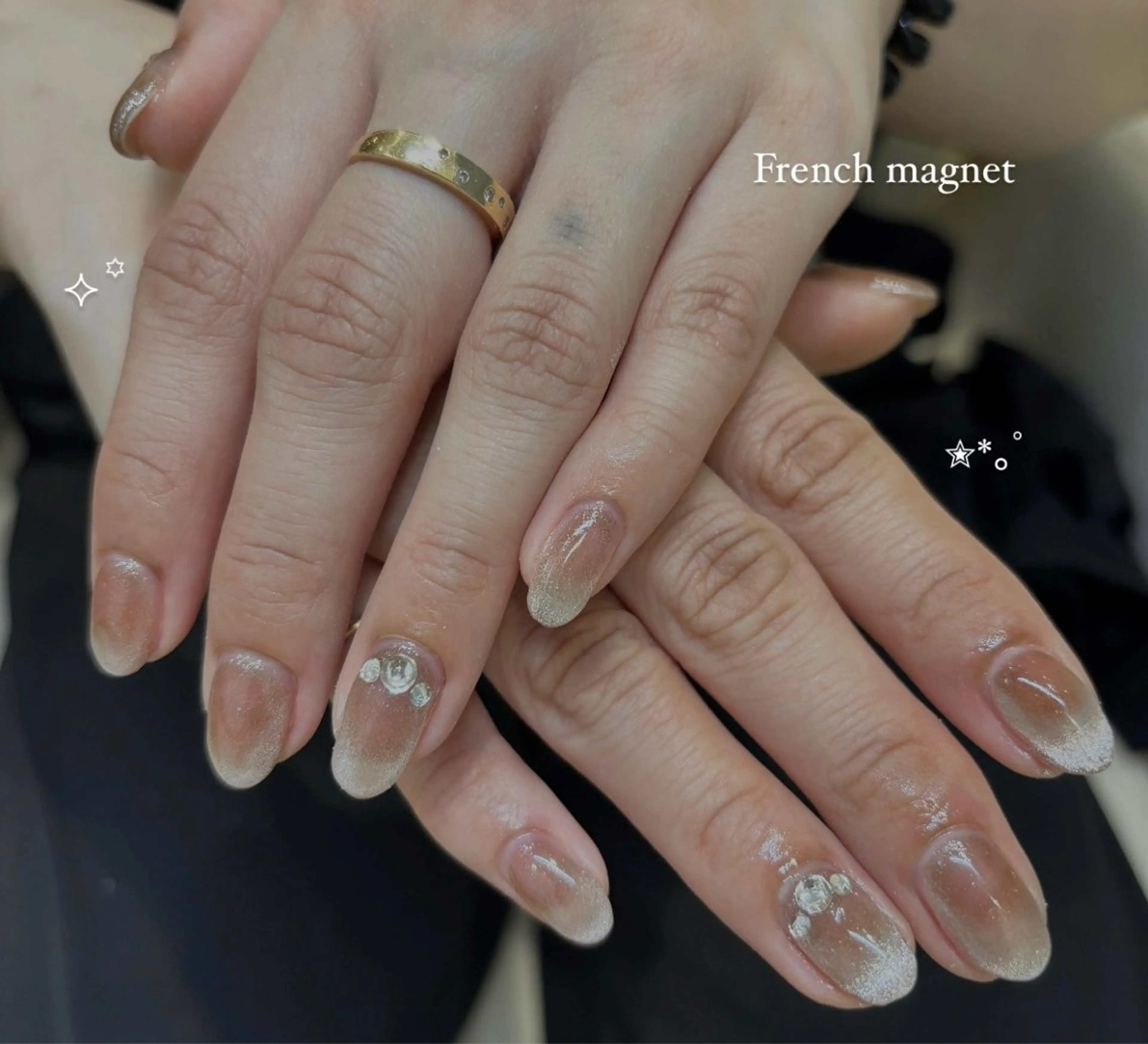 ネイル フレンチネイル 氷ネイル・うるうるネイル マグネットネイル マグネットフレンチ ICONIQ春日店所属・渕上 花純のネイルデザイン