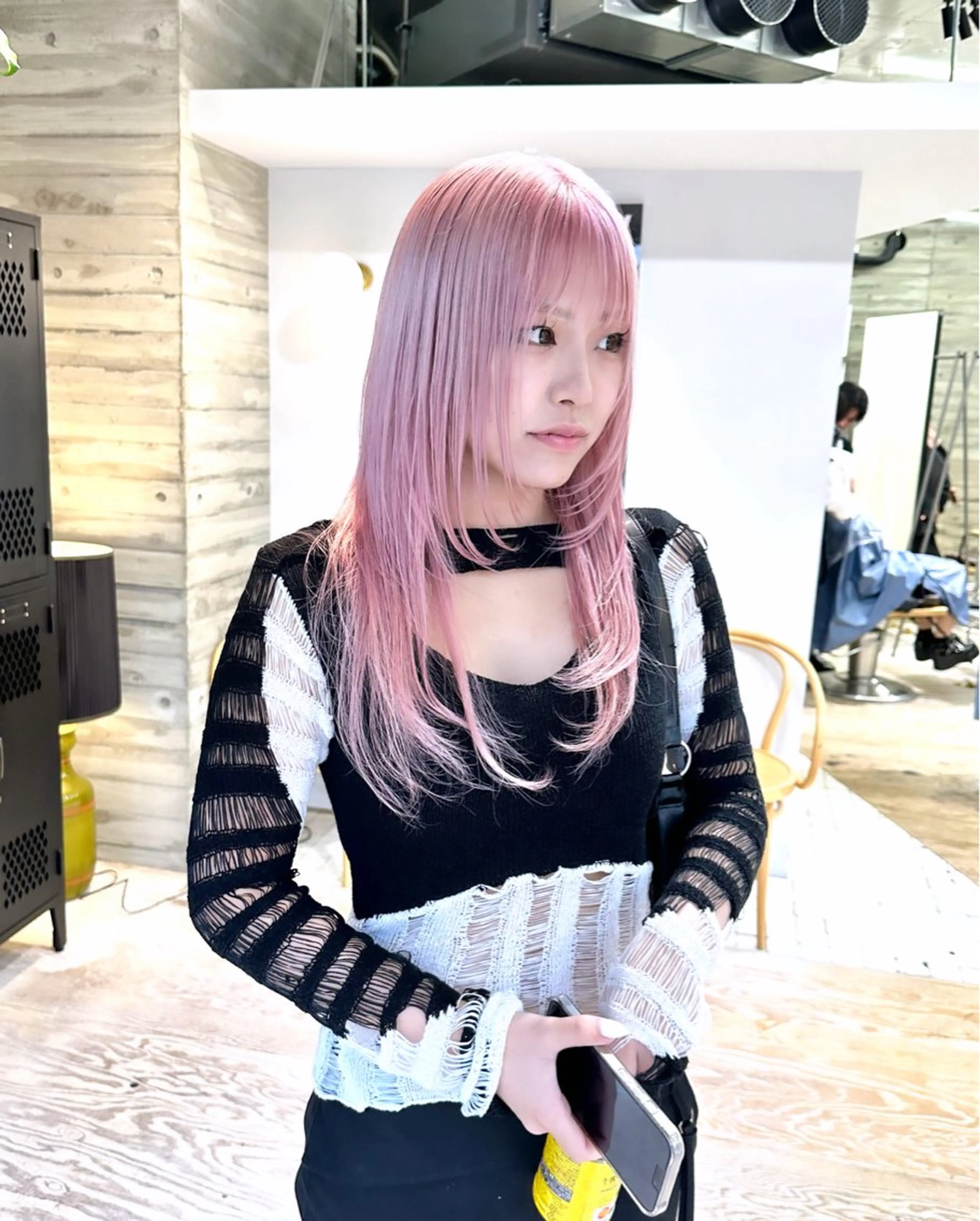 カラー 抜きっぱなしブロンド ササキカズマのヘアスタイル