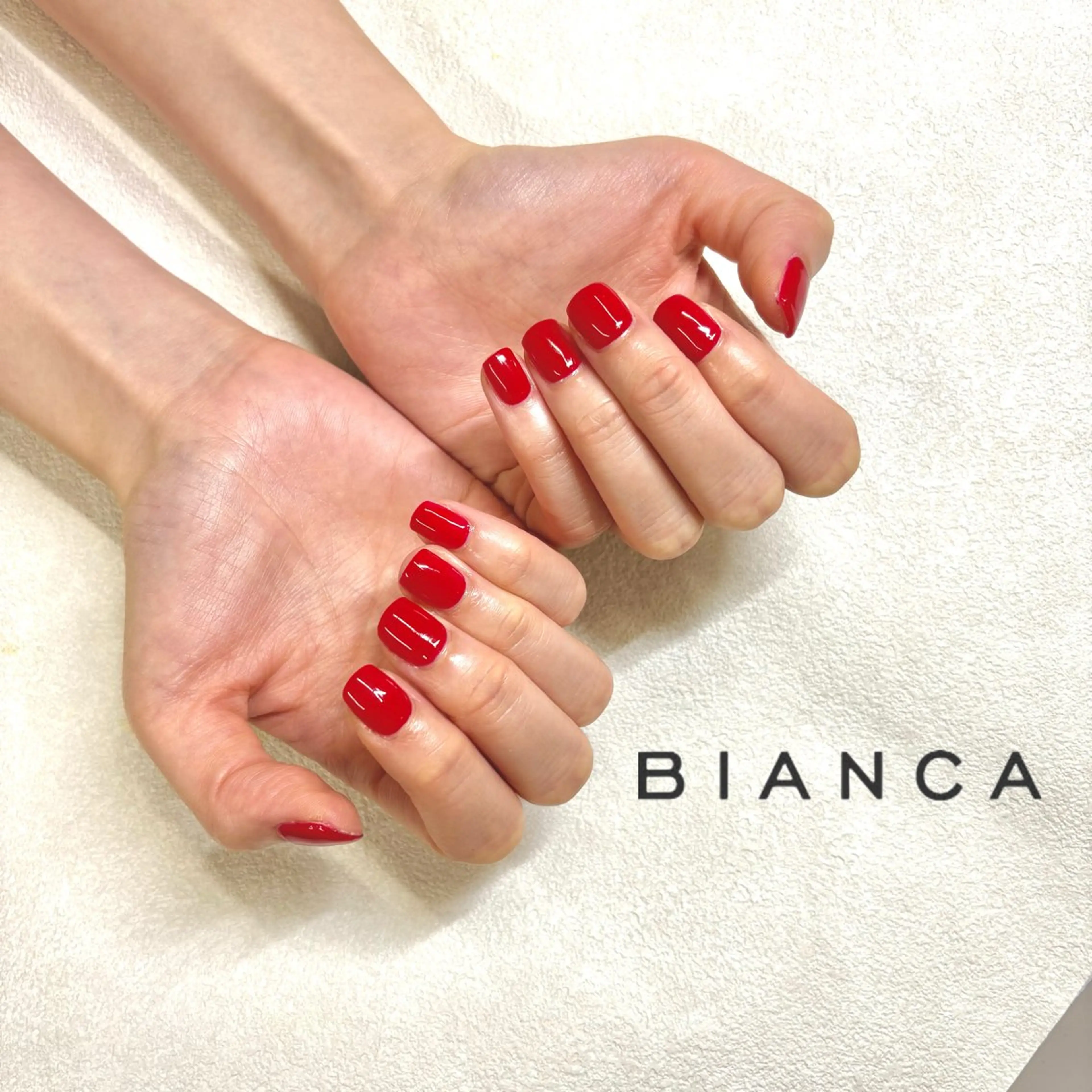 ネイル クリアネイル ワンカラーネイル 赤色 ハンドネイル Bianca 長津田　松原･*°☆のネイルデザイン
