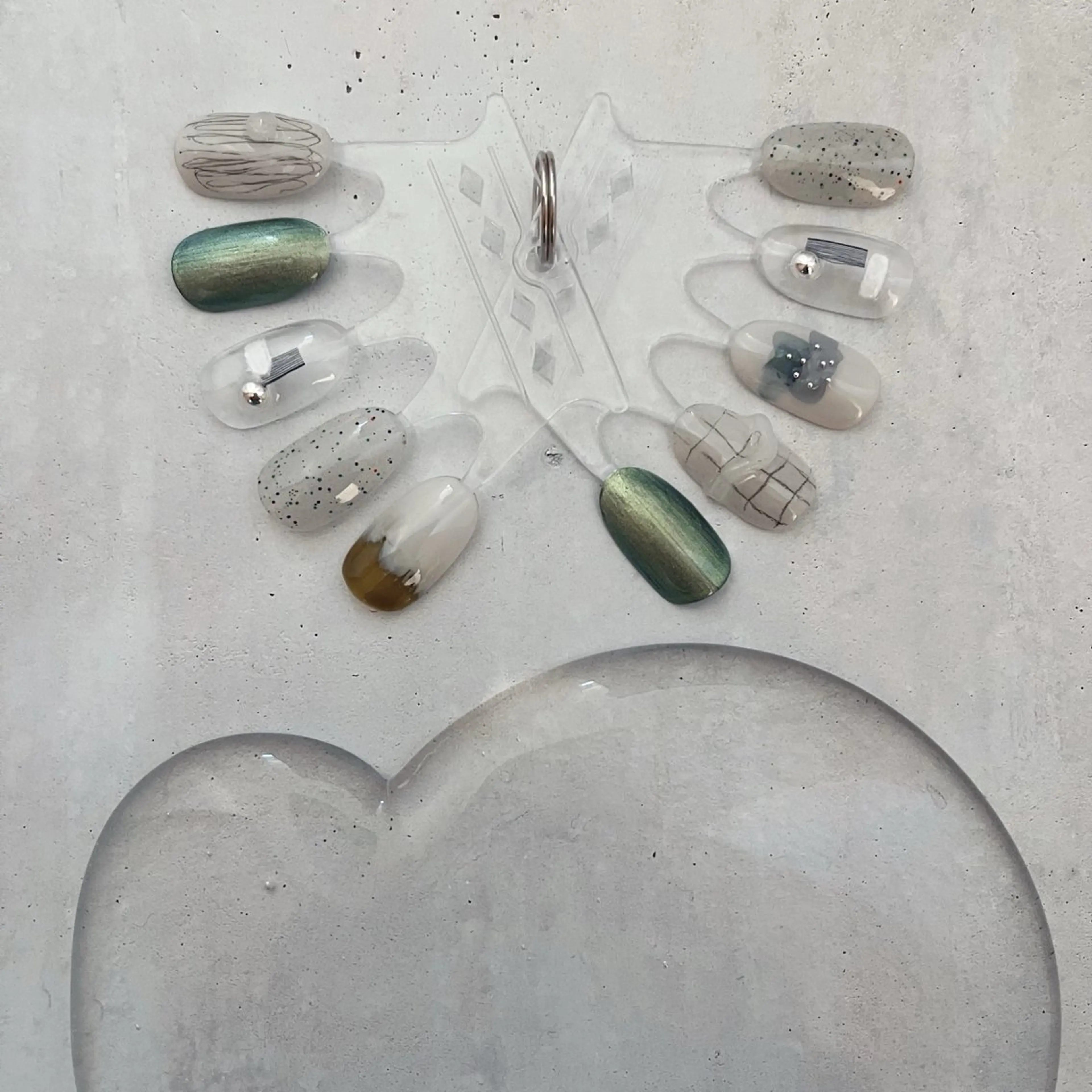 ネイル ニュアンスネイル K Aのネイルデザイン