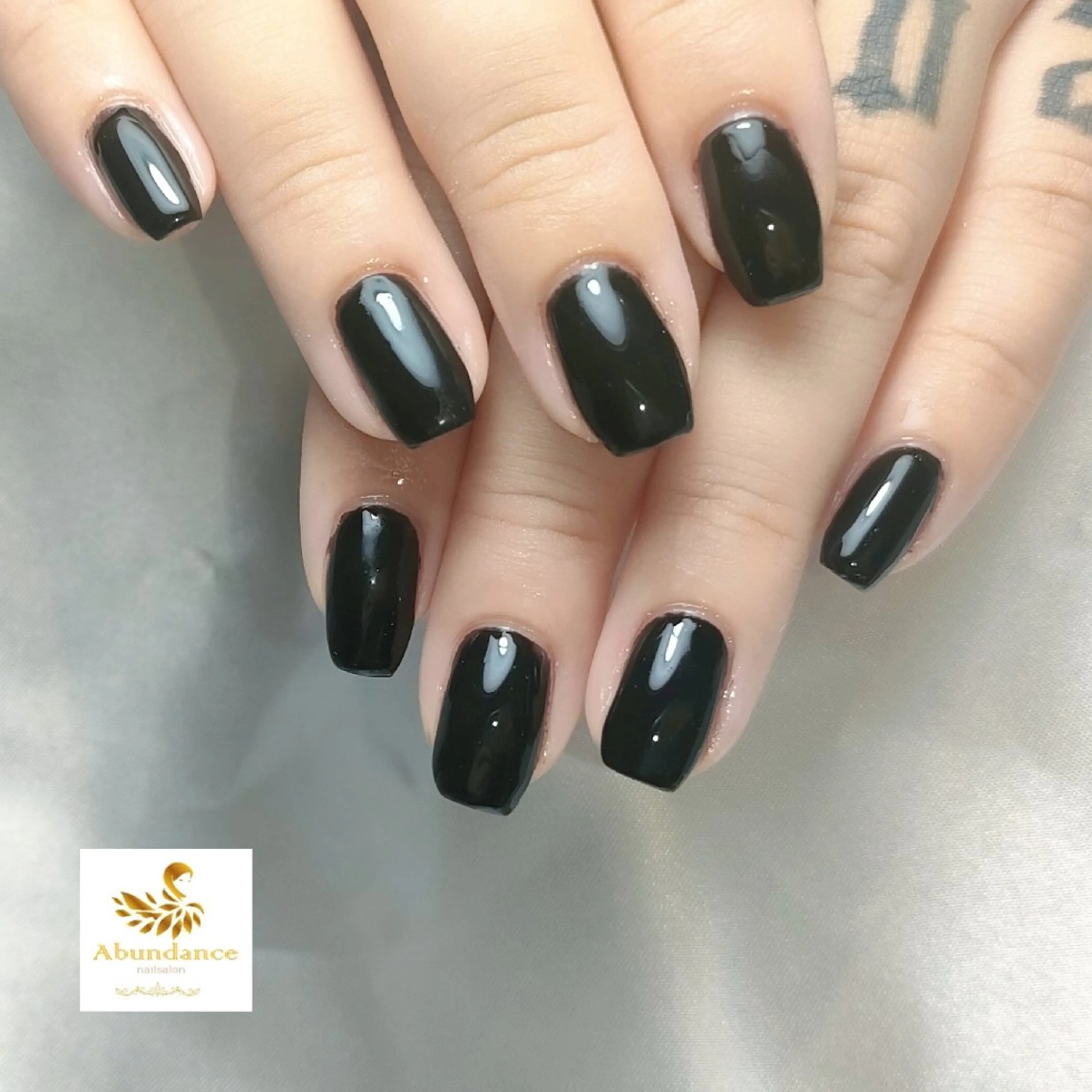 ネイル ワンカラーネイル ハンドネイル 完全予約制個室サロン Abundancesのネイルデザイン