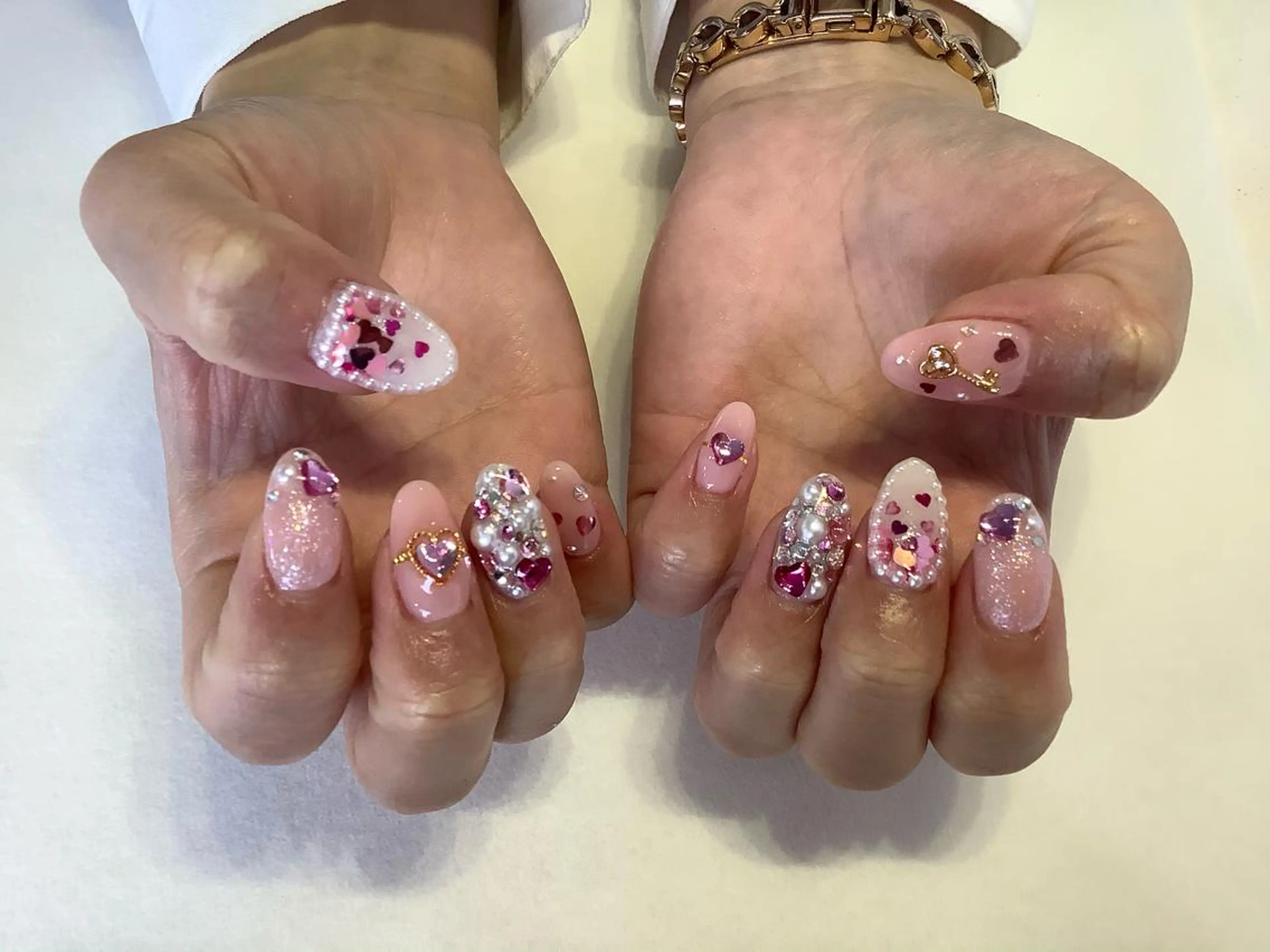 ネイル 💎🐰 saki. m 🐰💎のネイルデザイン