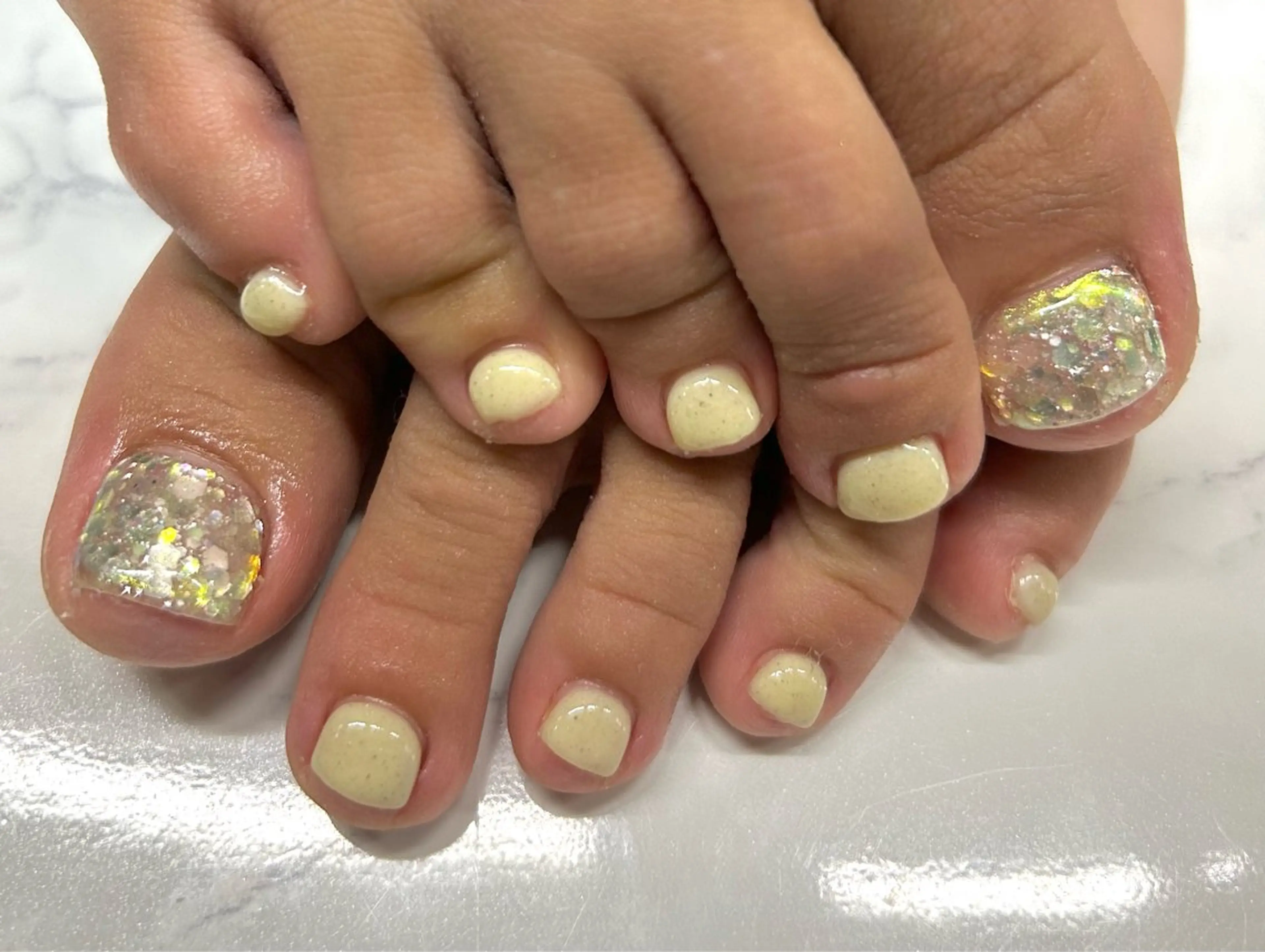 ネイル フットネイル one nailsalonのネイルデザイン