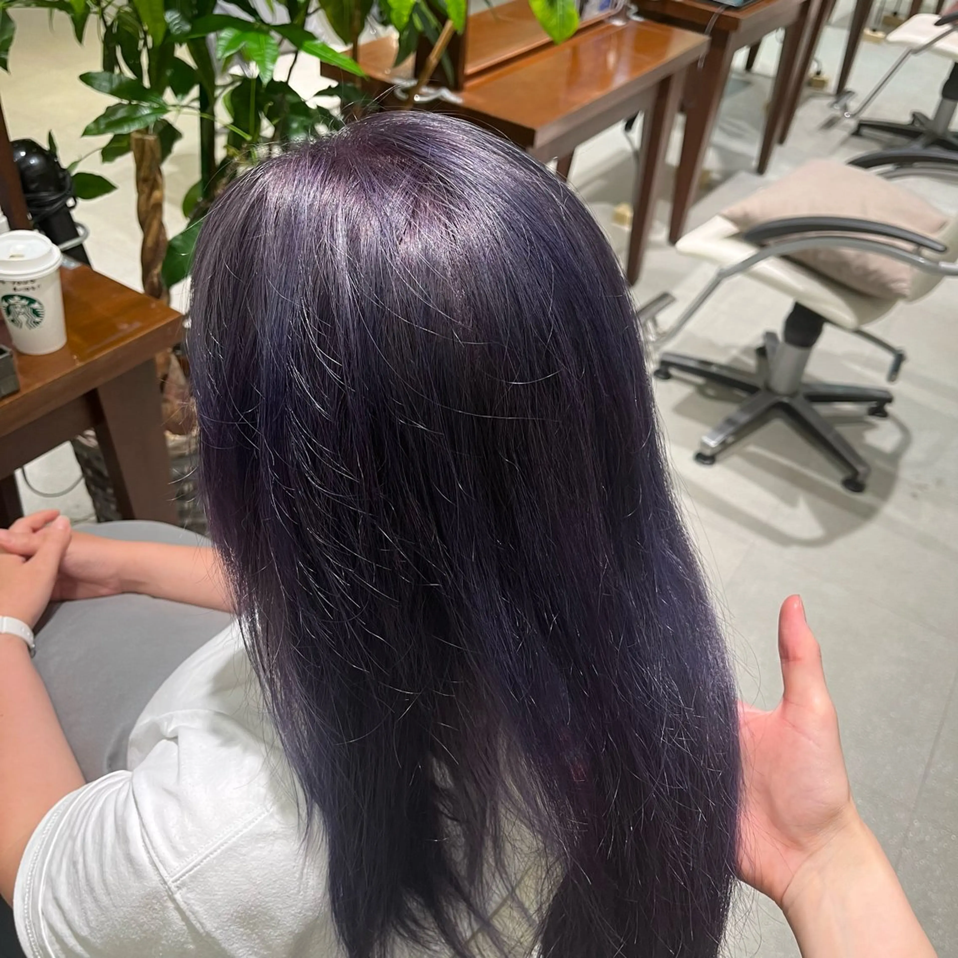 セミロング 黒川 結希のヘアスタイル