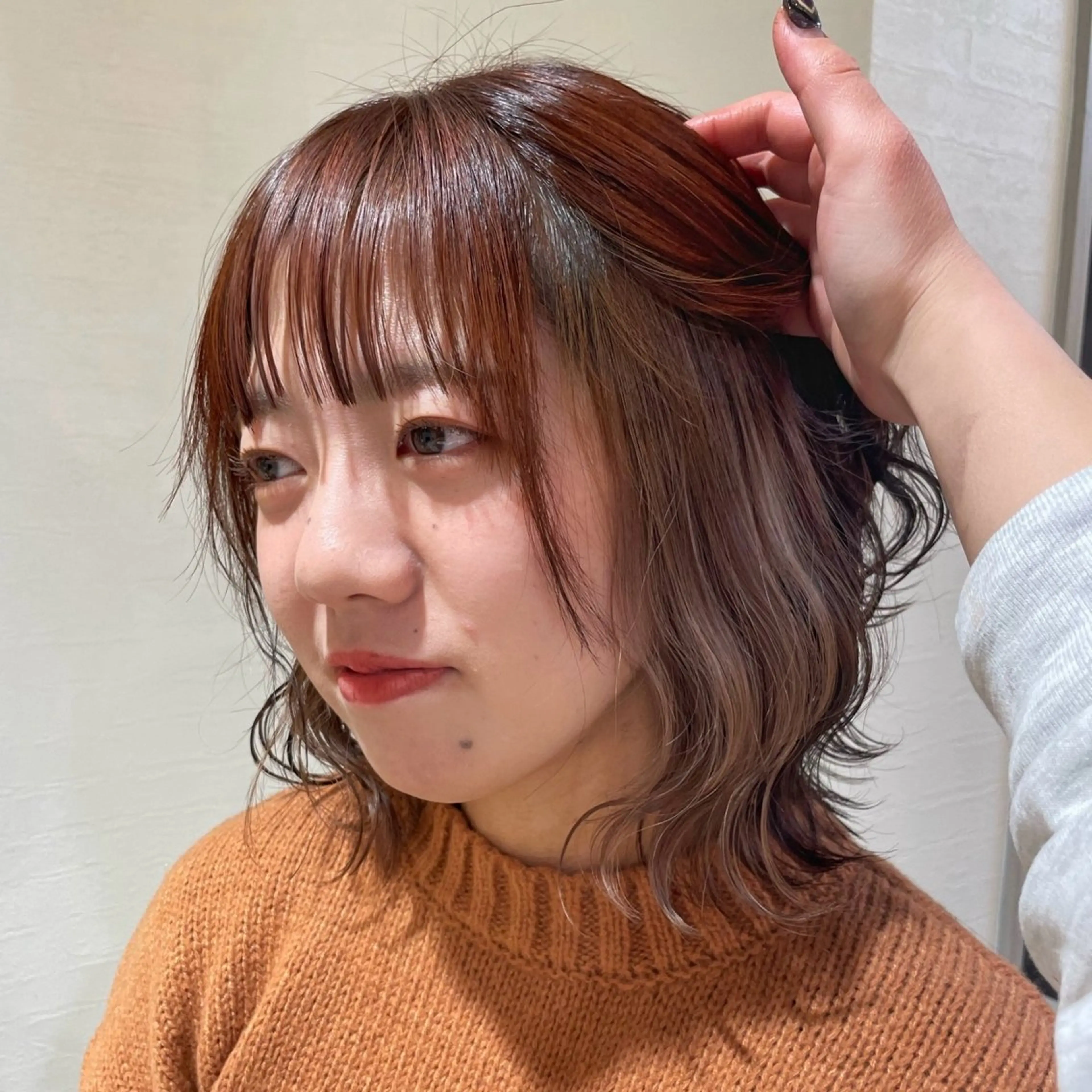 ミディアム カラー ヘアアレンジ ベージュカラー ブラウンカラー インナーカラー オレンジ オレンジブラウン 艶髪/髪質改善/ 松村きさらのヘアスタイル