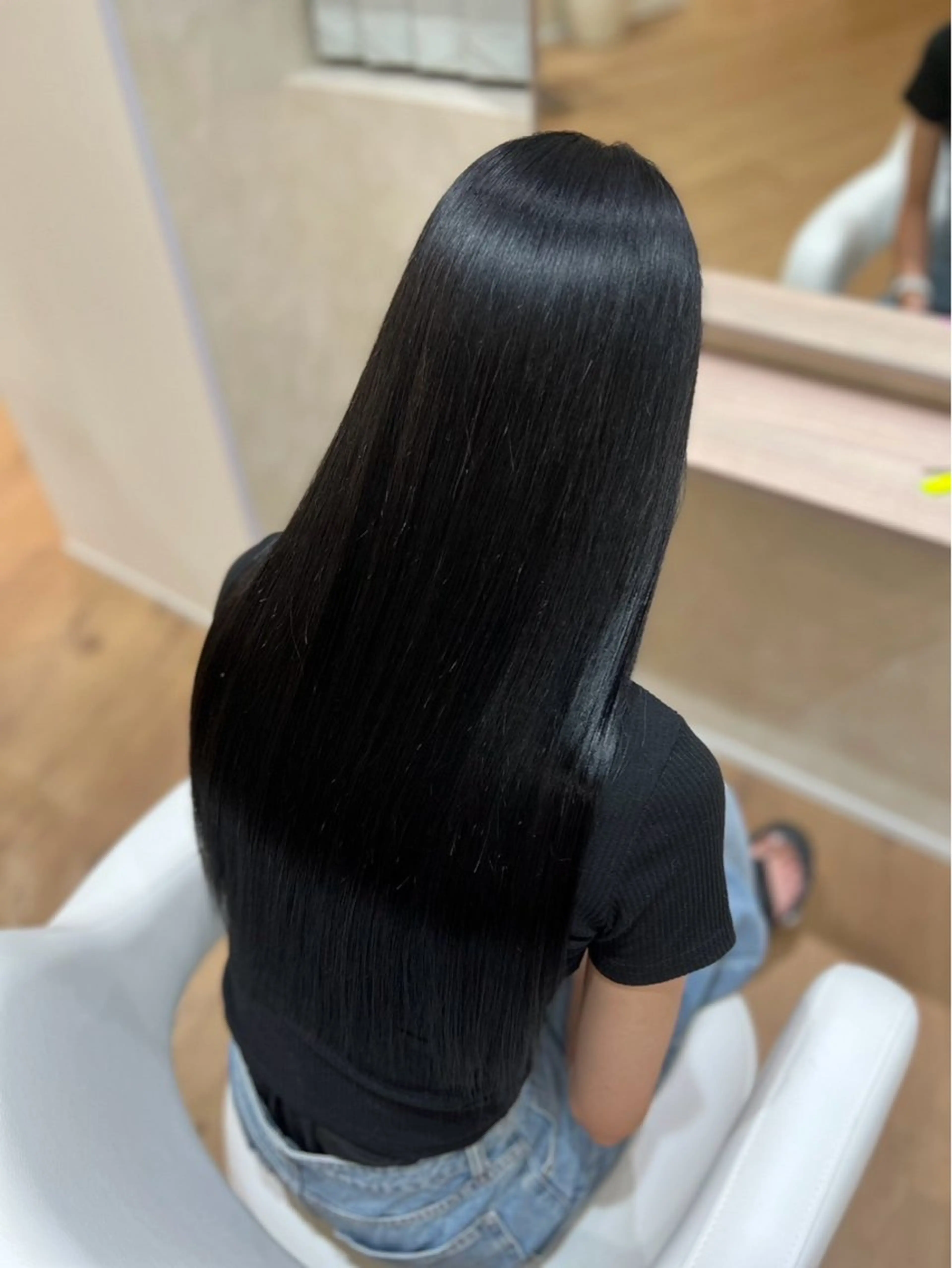 ロング ヘアカラー 池崎 歩倖のヘアスタイル