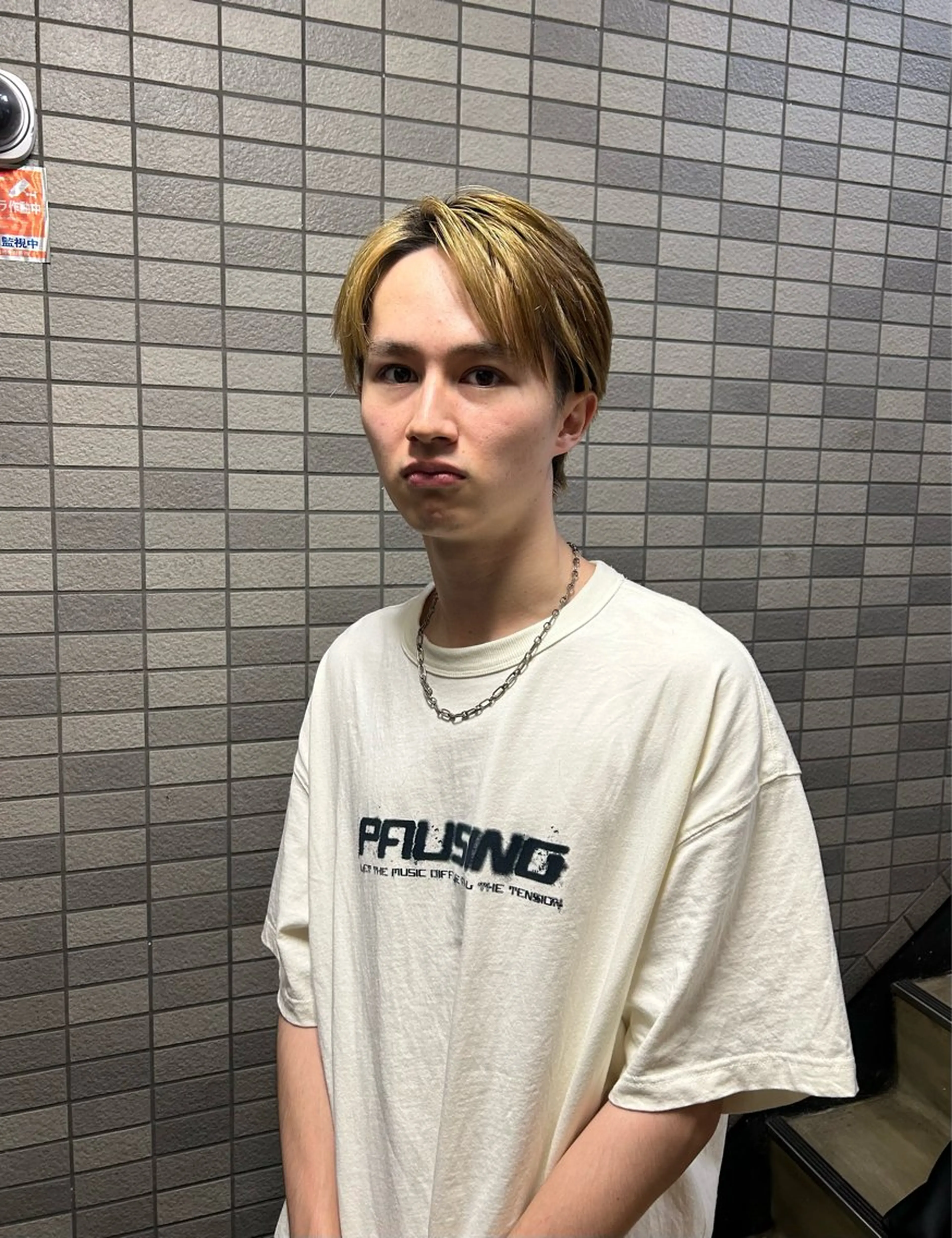 ショート カラー メンズ メンズブリーチ メンズハイライト メンズインナーカラー メンズパーマ プードルパーマ charme所属・💈メンズ特化美容師 ✂︎伊藤大輝💈のヘアスタイル