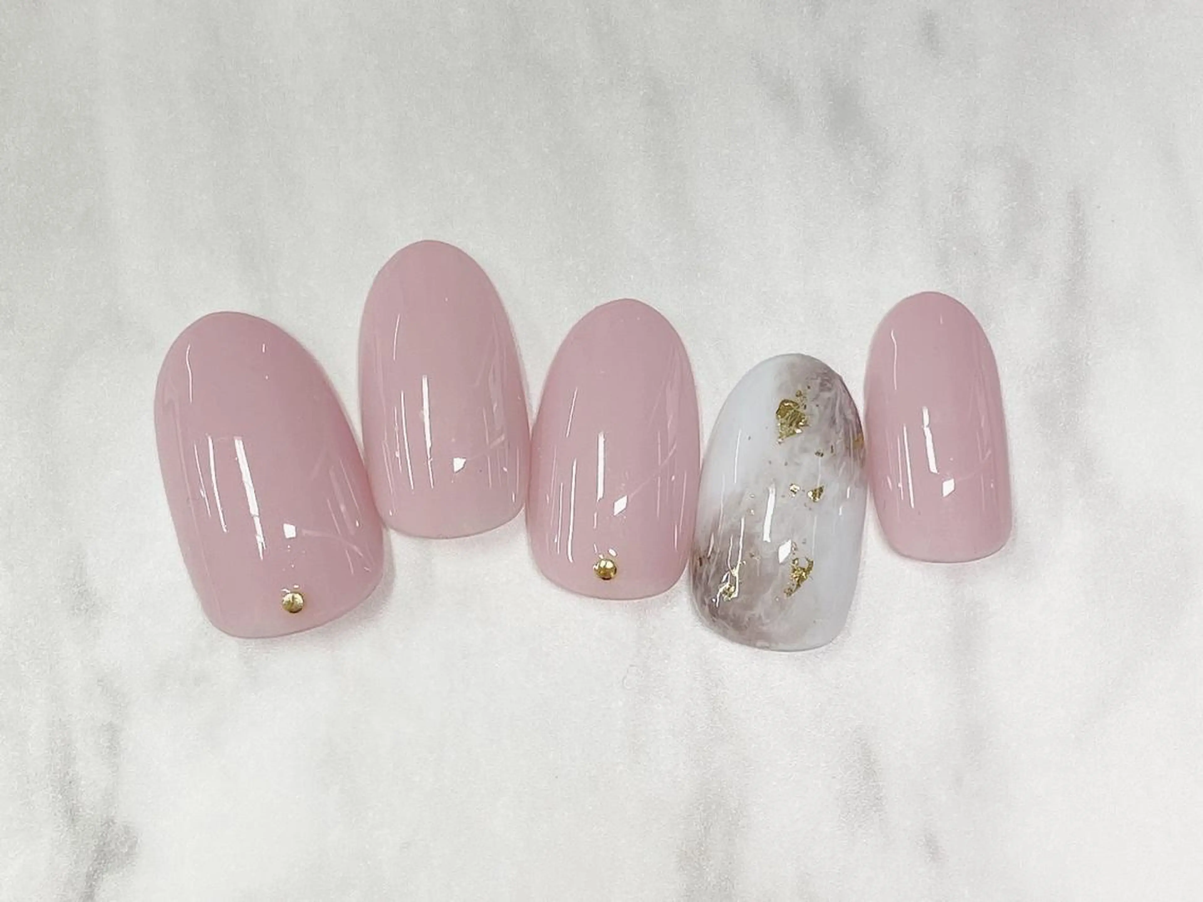 ネイル ネイルPetit Ribbonのネイルデザイン