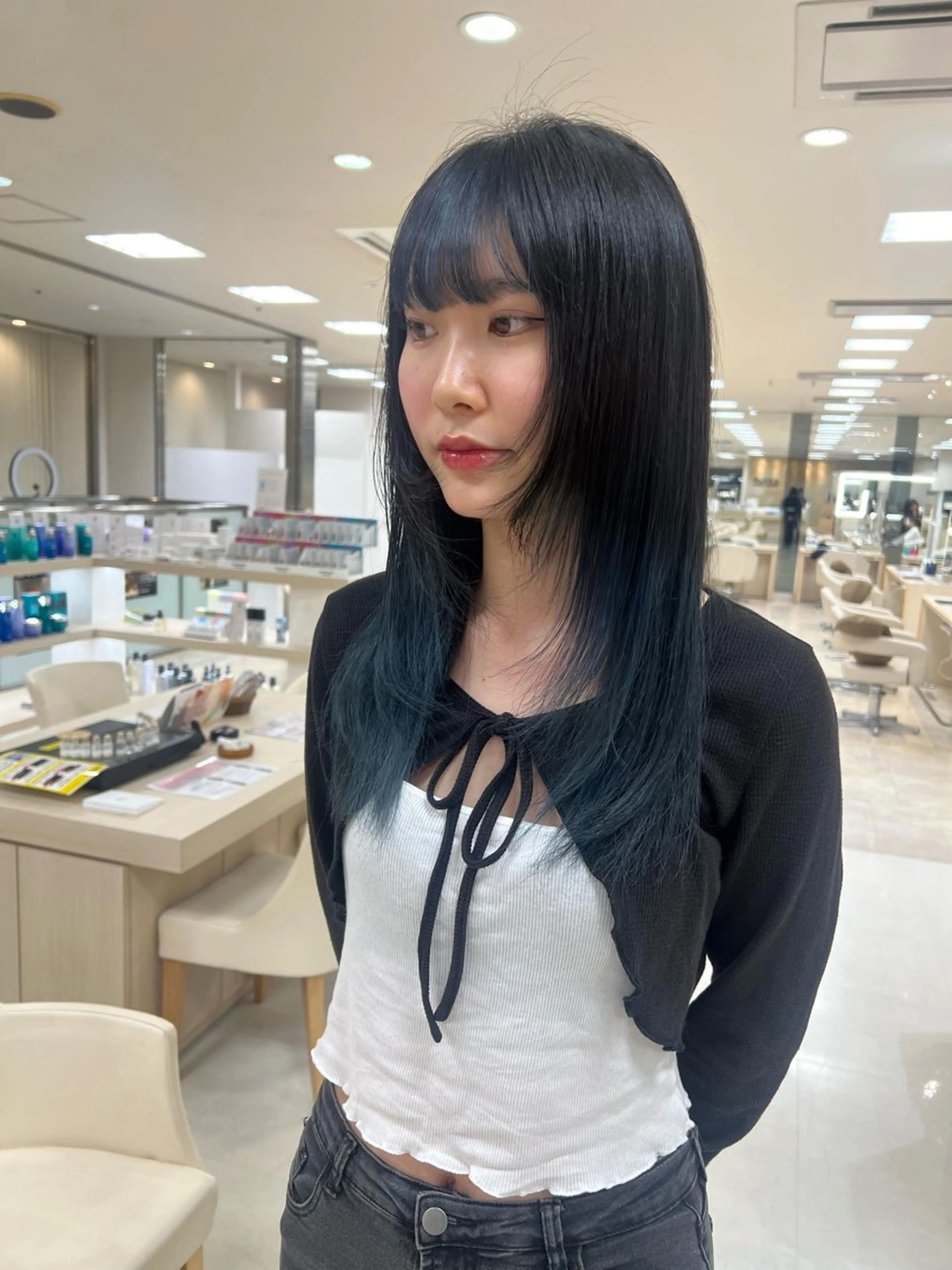 ミディアム カラー カット トリートメント ヘアセット ハイトーン/ウルフ /レイヤー/坂野幸伸のヘアスタイル