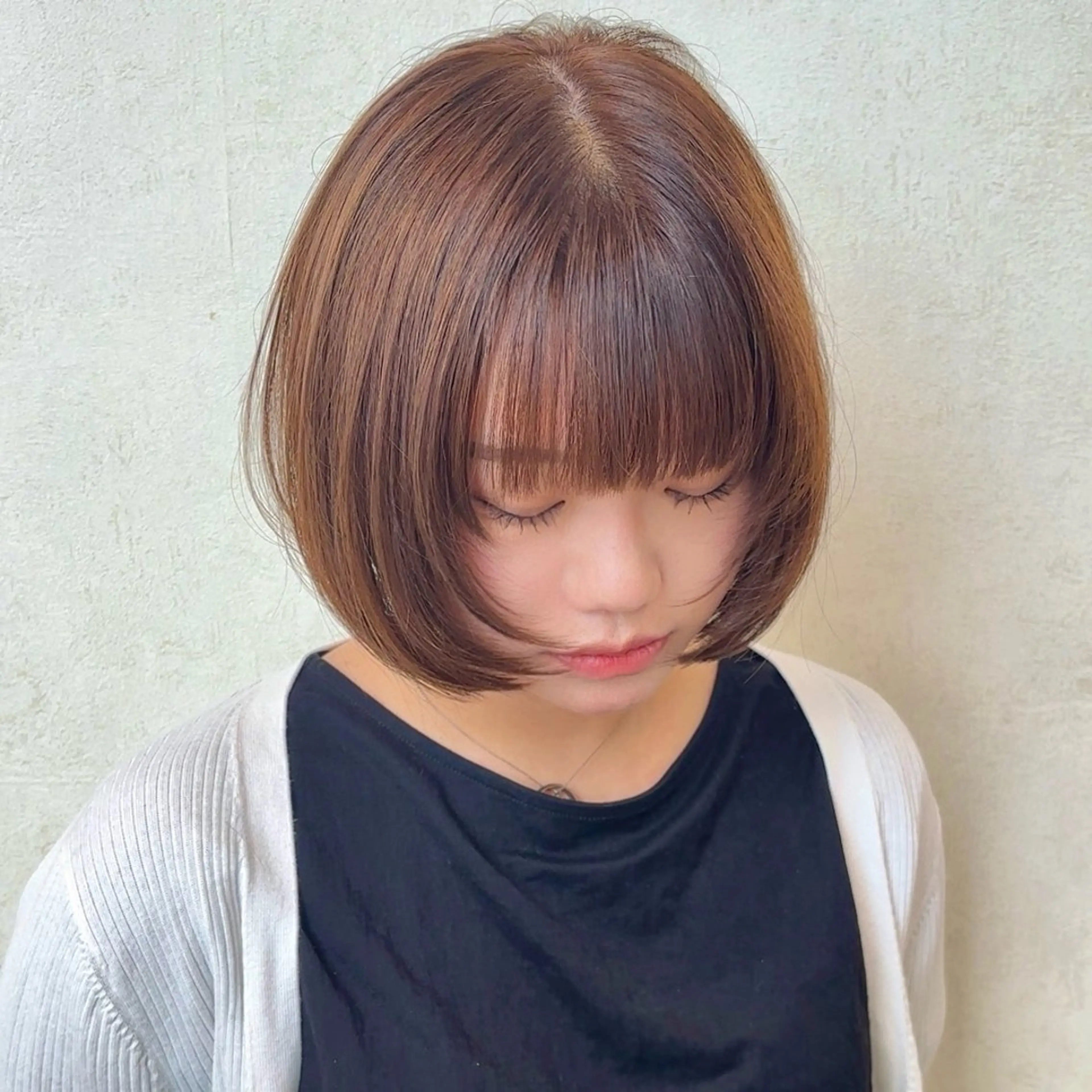 ミディアム ボブ 顔まわりレイヤー 顔周りカット レイヤーカット カット ヘアカラー トリートメント 滋賀でレイヤーなら ｜吉村　友輝のヘアスタイル