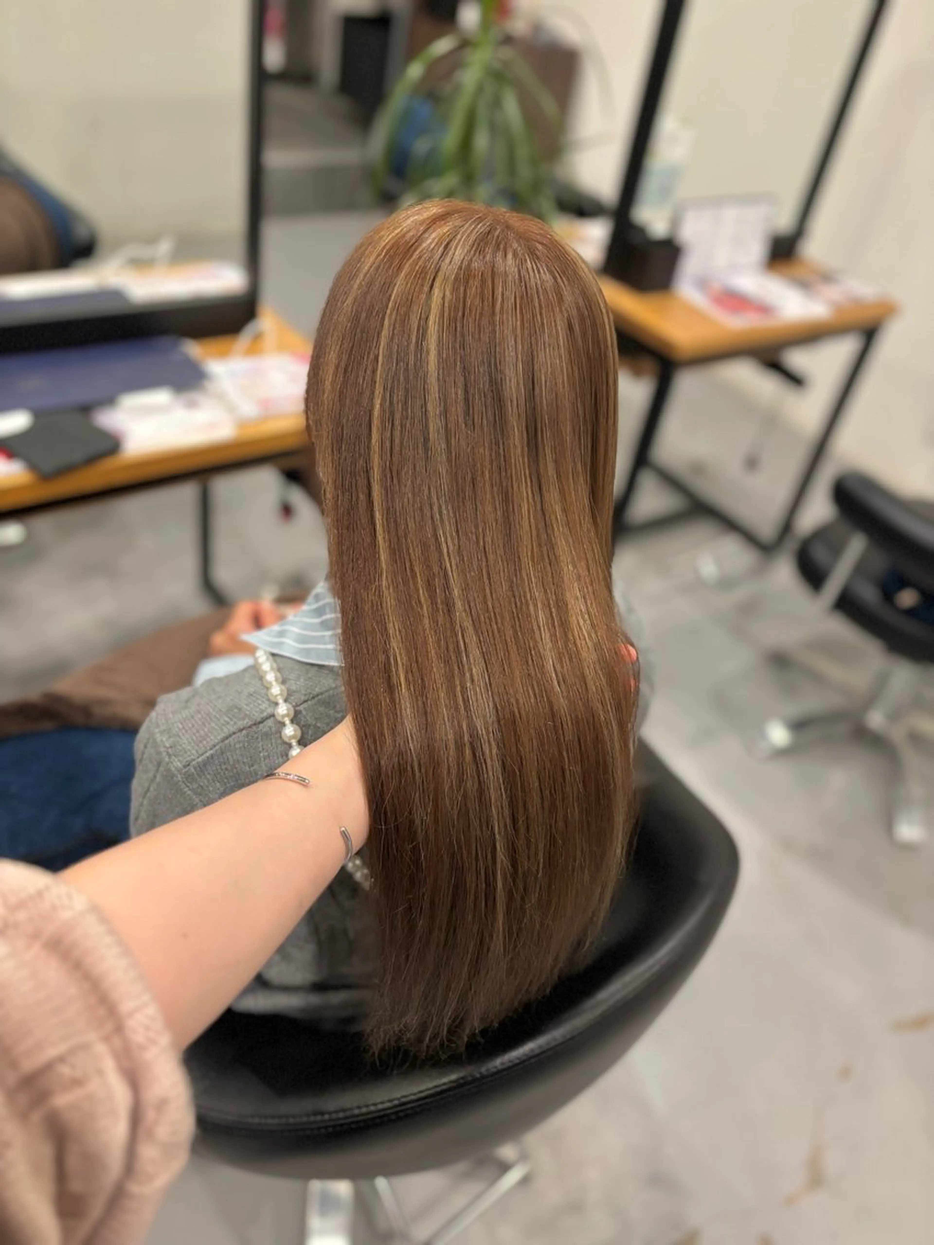 カラー 山路 結花のヘアスタイル