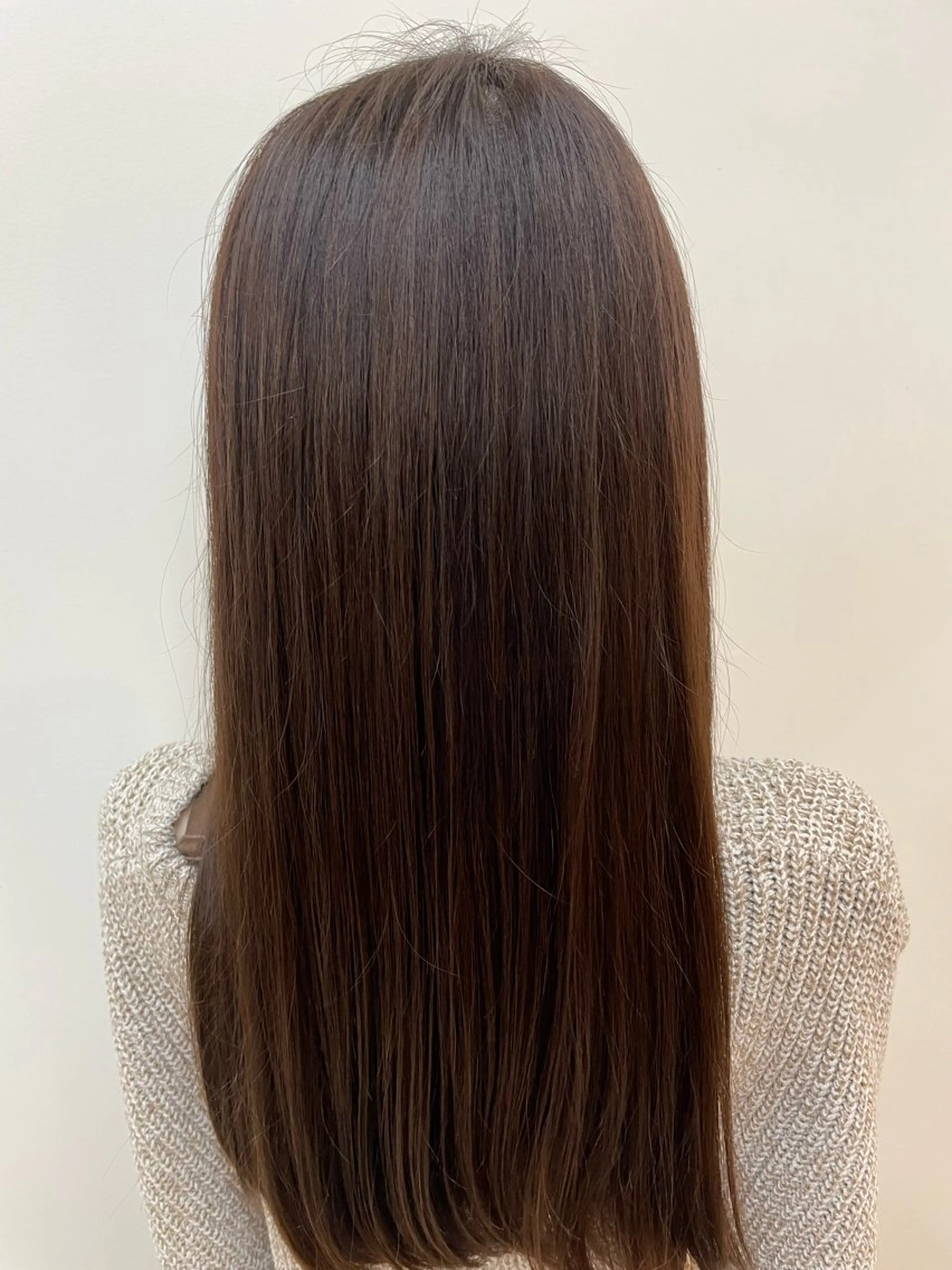 ロング カラー 岸田 怜奈のヘアスタイル