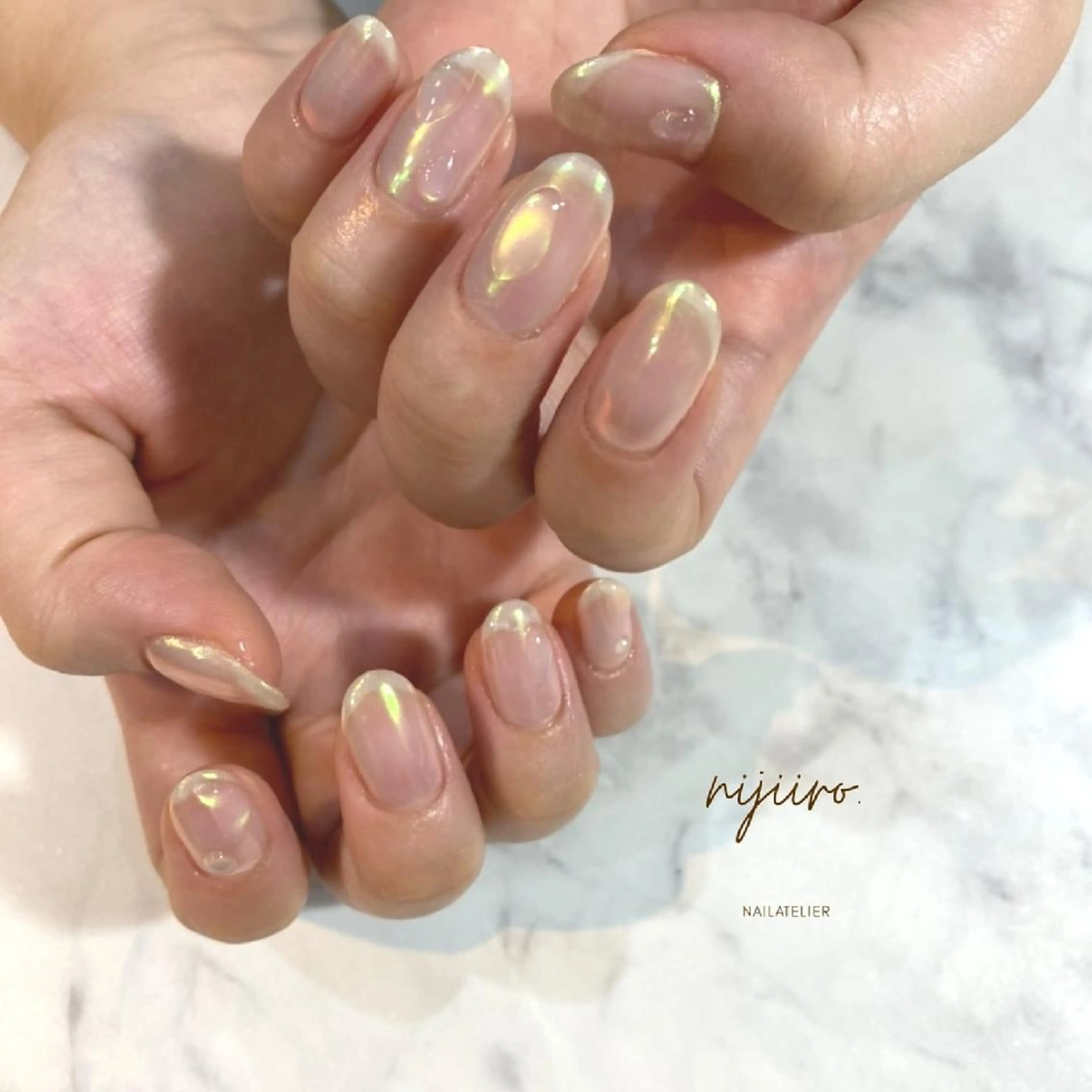 ネイル オーロラネイル ハンドネイル nailatelier nijiiro.所属・nijiiro🌈 サトウのネイルデザイン