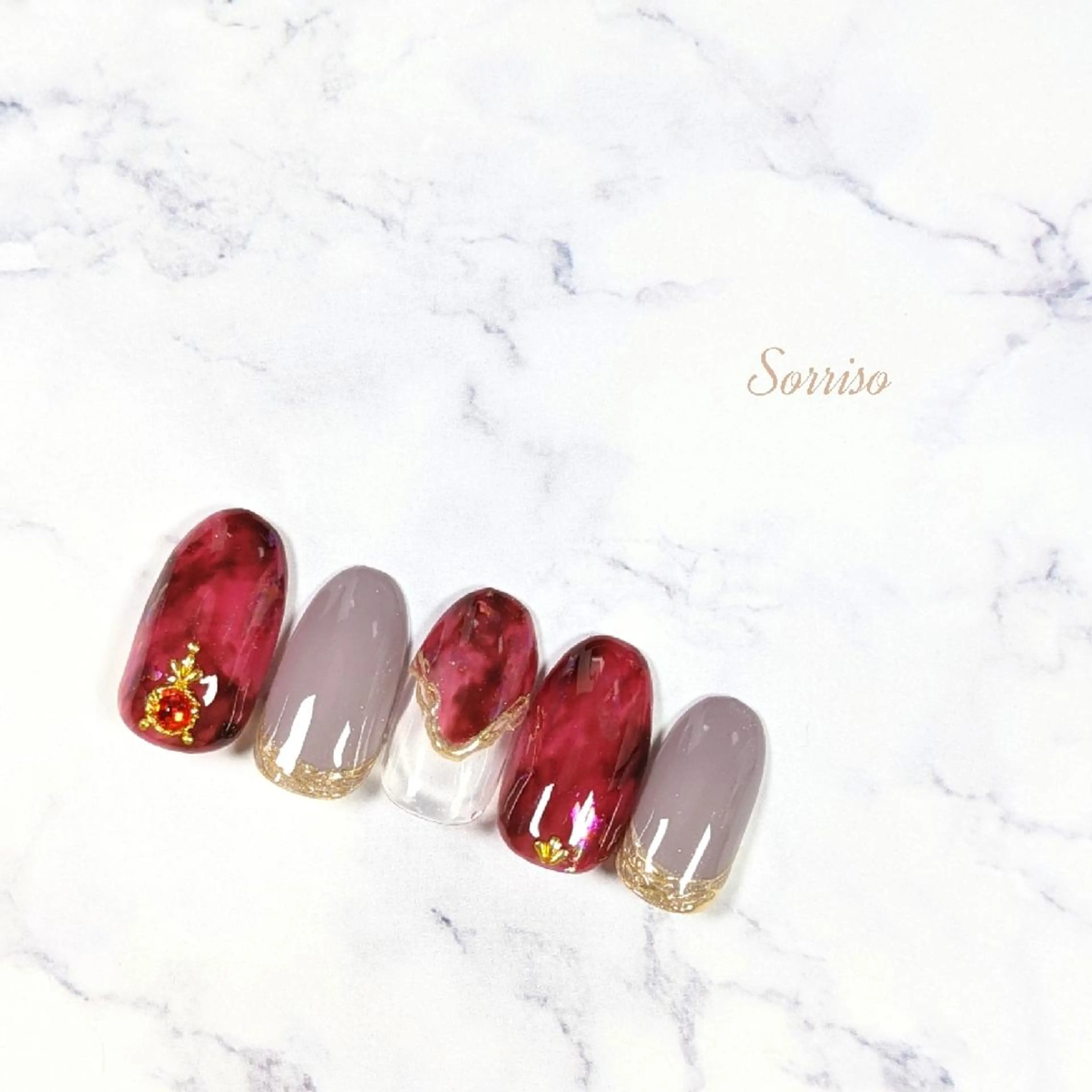 ネイル KOYAMA KIMIEのネイルデザイン