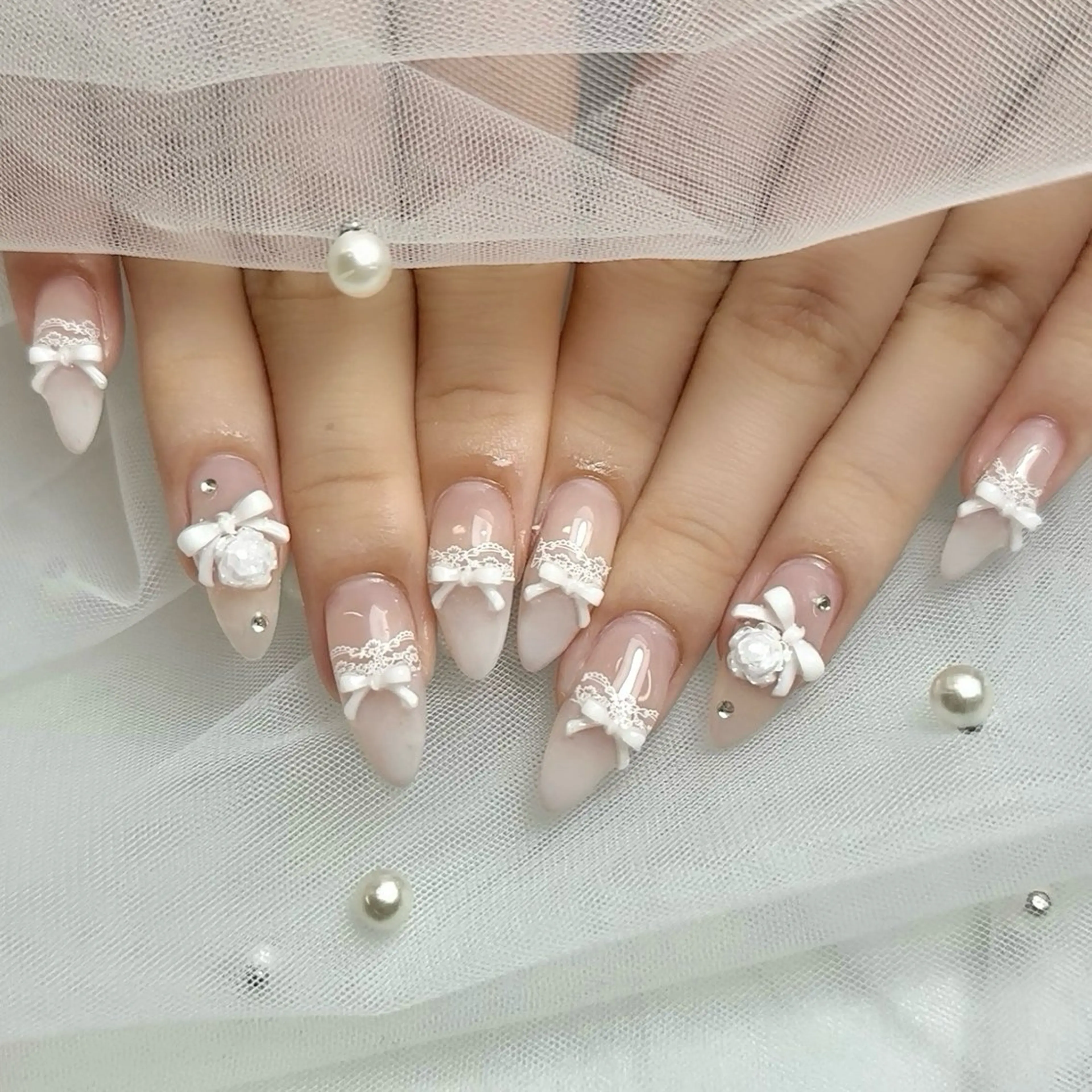 ネイル ハンドネイル nami🐰🎀 堺筋本町ネイルサロンのネイルデザイン