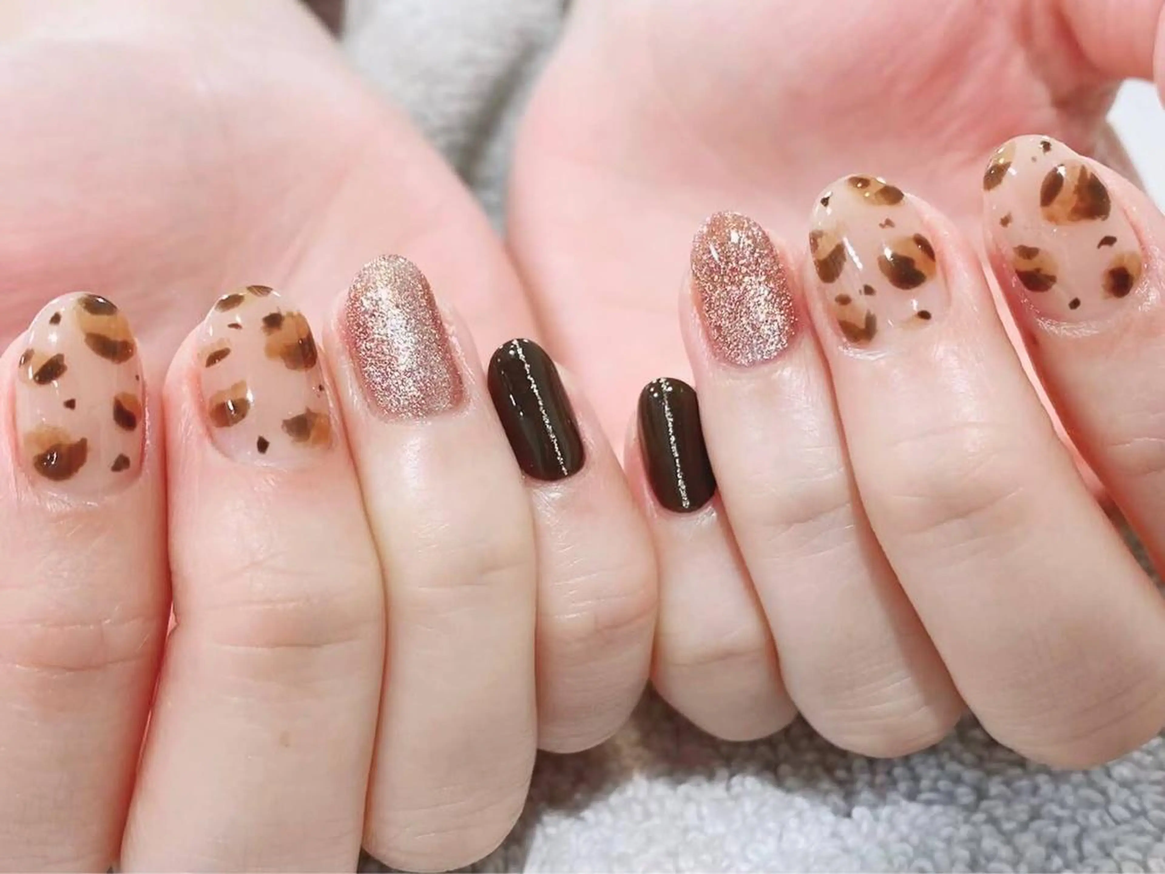 ショート ハンドネイル Nail salon mewのネイルデザイン