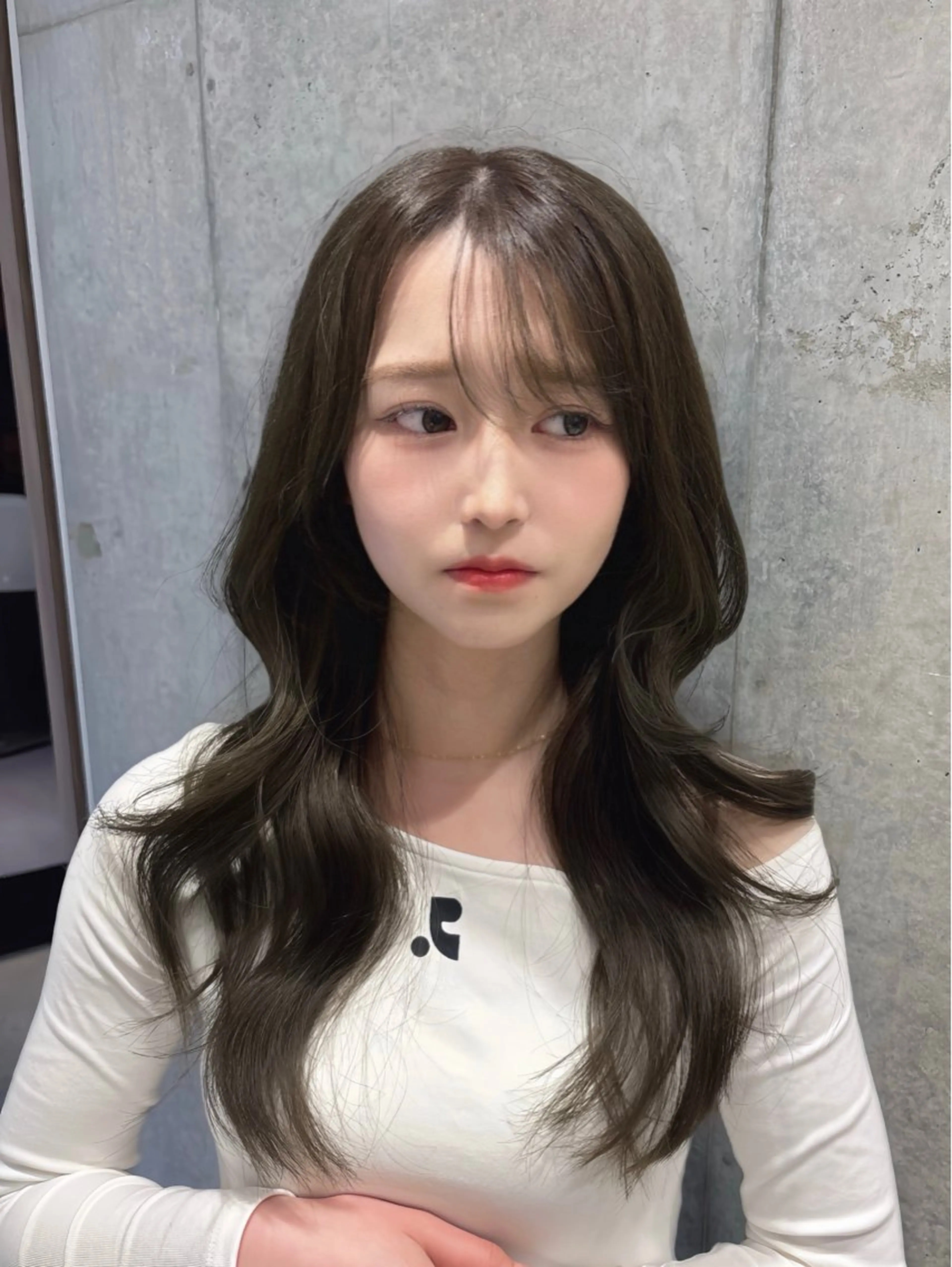 ロング カラー 韓国レイヤー透明感 カラーヨウスケのヘアスタイル