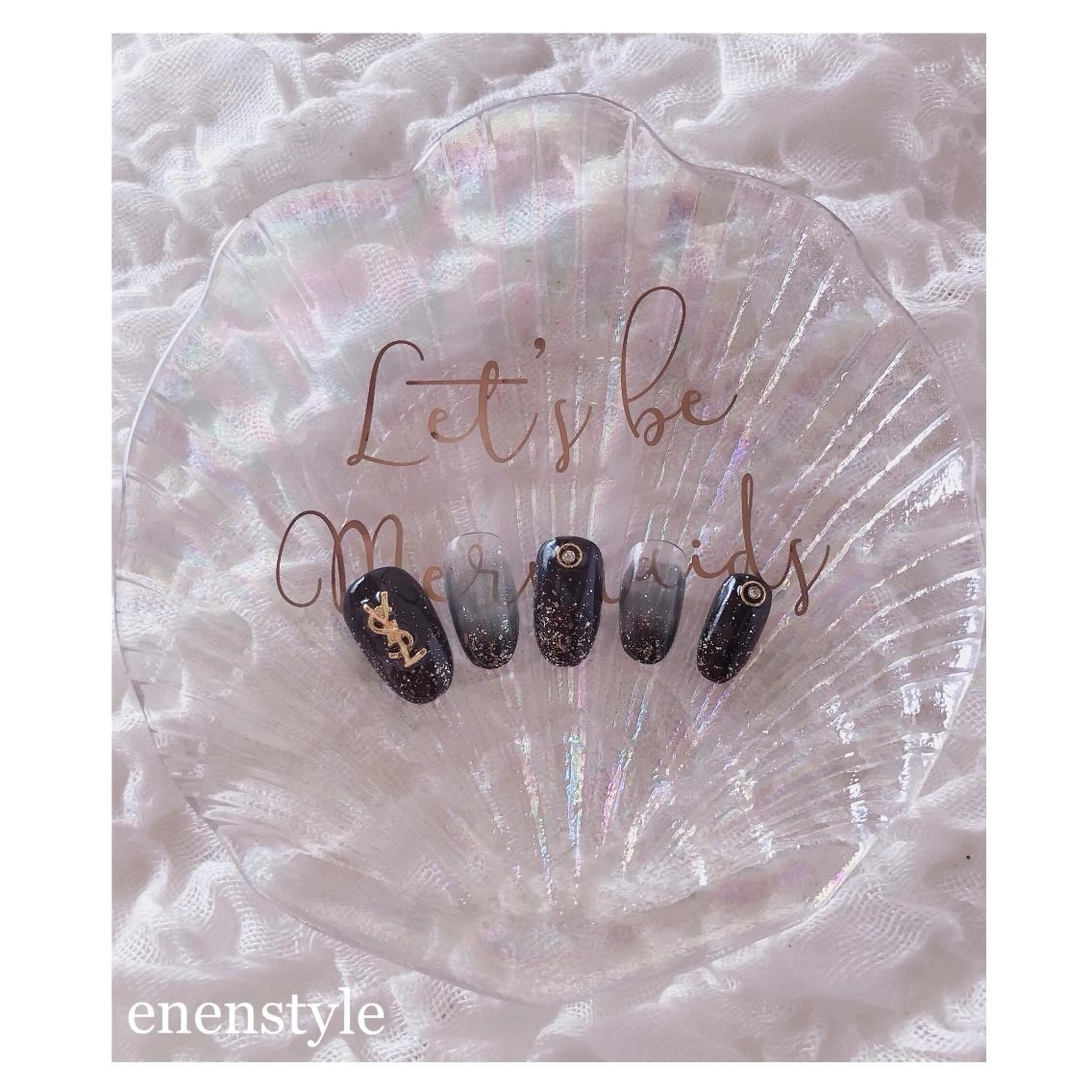 ショート ネイル グラデーション ハンドネイル 👑enen style👑のネイルデザイン