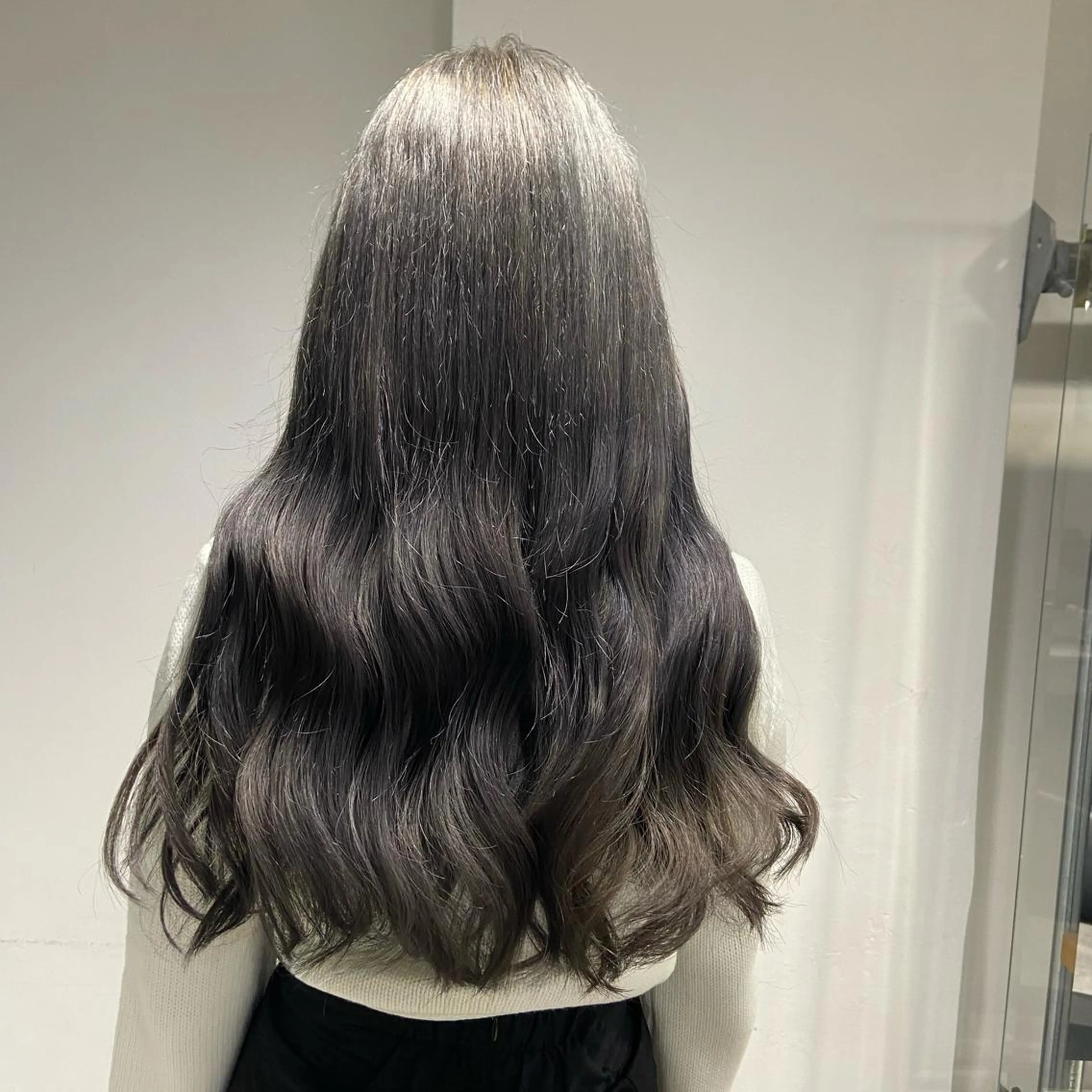 ロング カラー ヘアアレンジ トレンドモテカラー 🩷色落ちまで可愛くのヘアスタイル