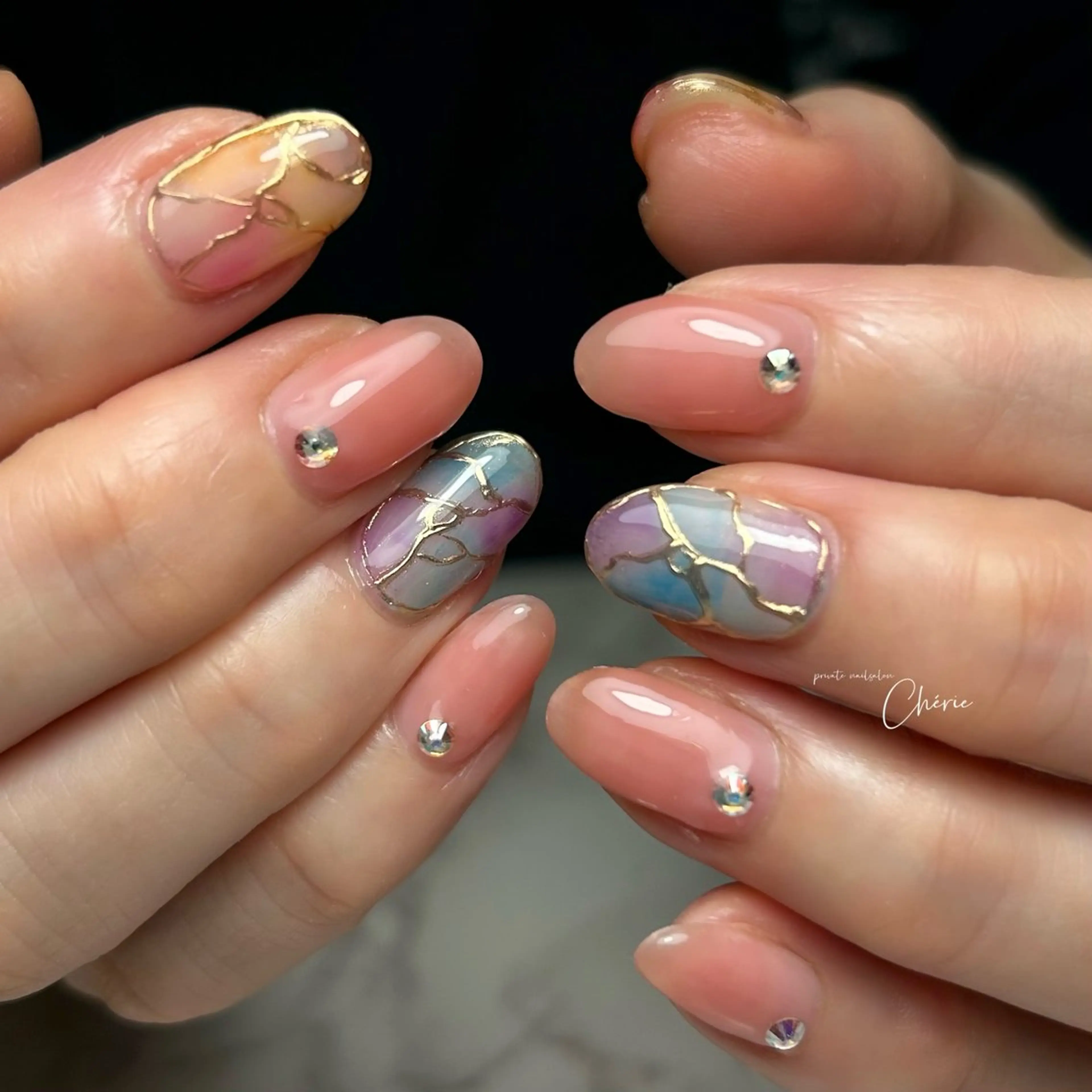 ネイル nailsalon Chérie by Raika所属・nailsalon Chérieのネイルデザイン