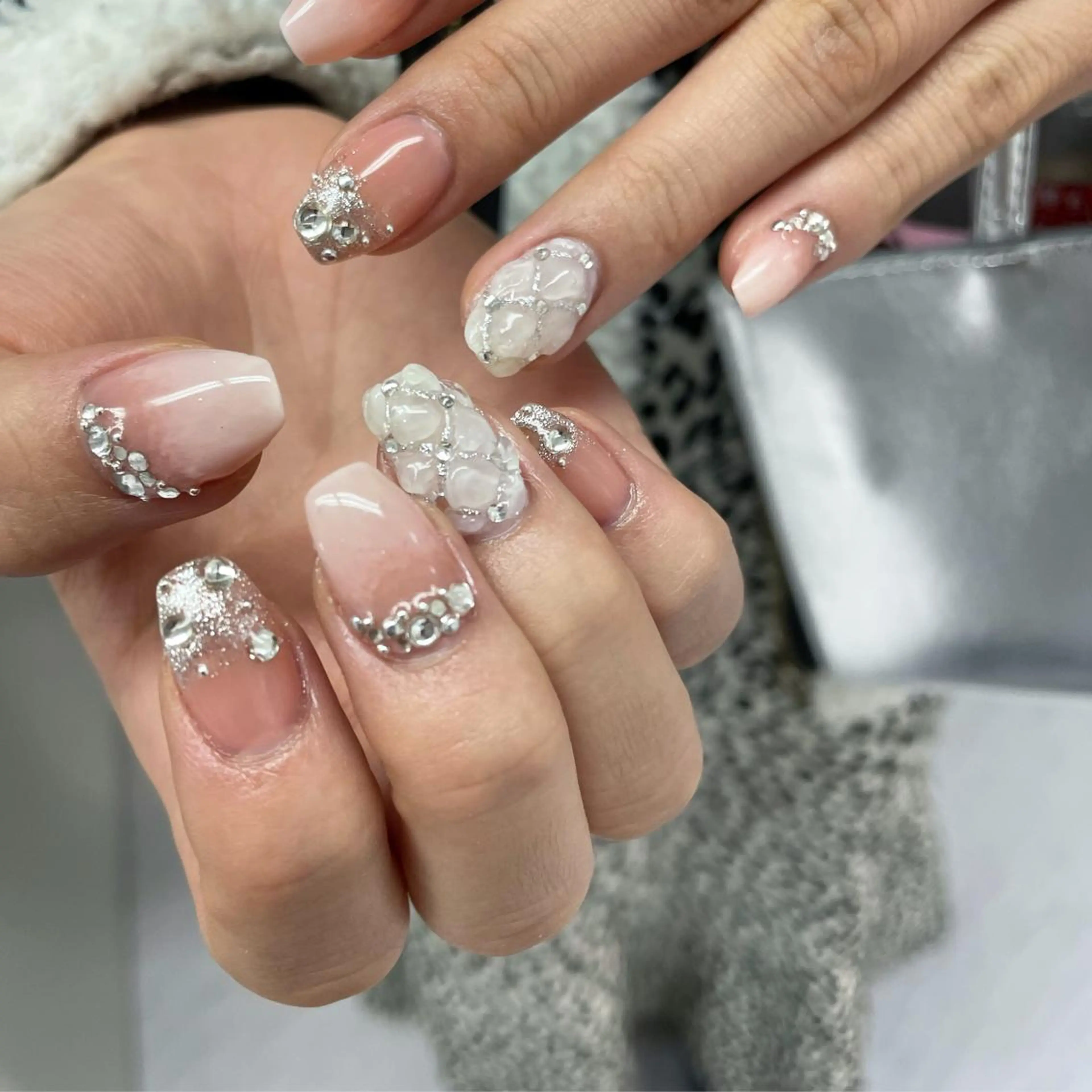 ネイル ハンドネイル 大阪福島 韓国まつげ Sayaka🤍🐩のマツエク・マツパデザイン