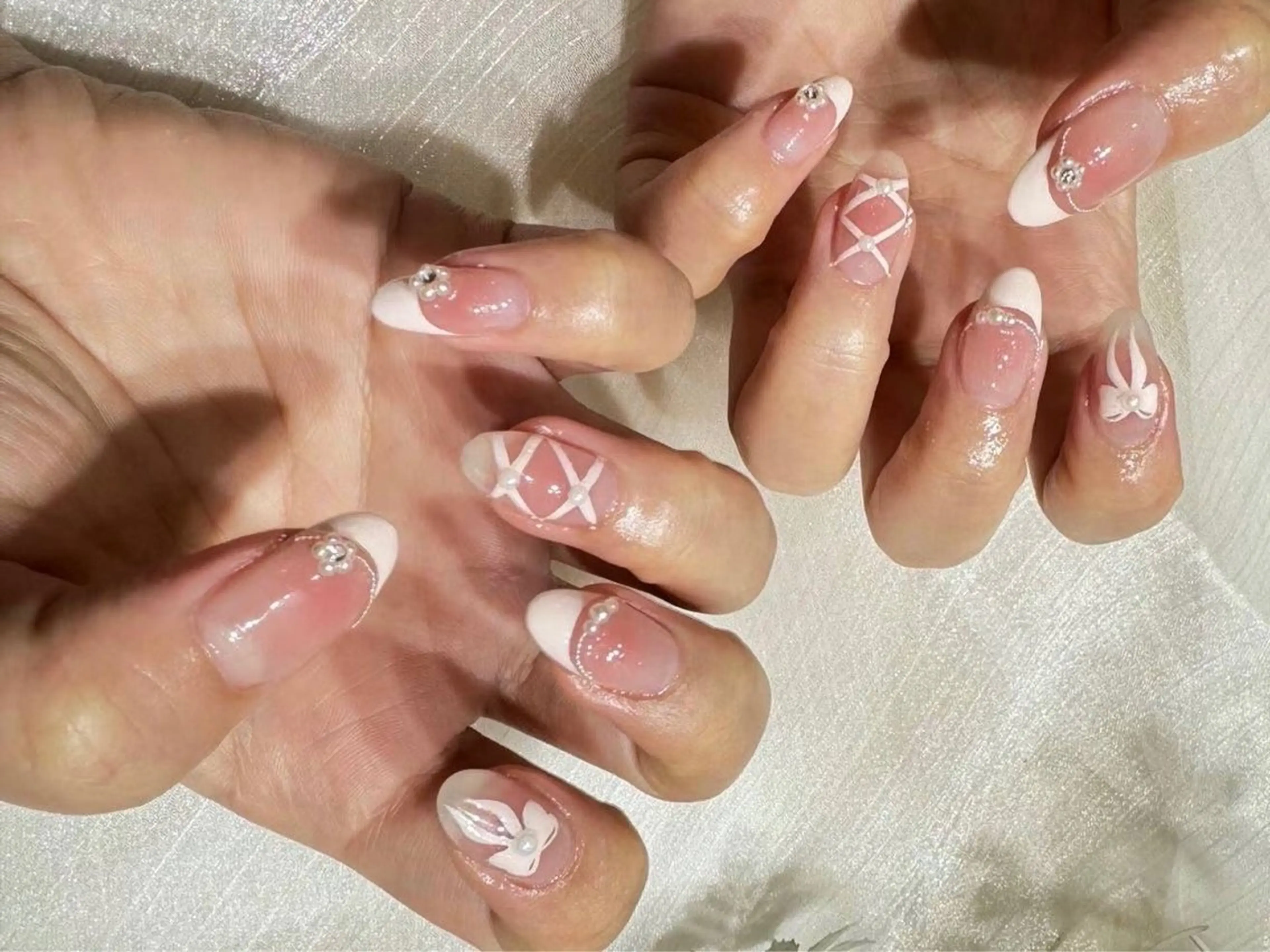 ネイル アートネイル フットネイル フレンチネイル ジェルネイル ハート Babarla　Nail　Salon所属・babarla Nailのネイルデザイン