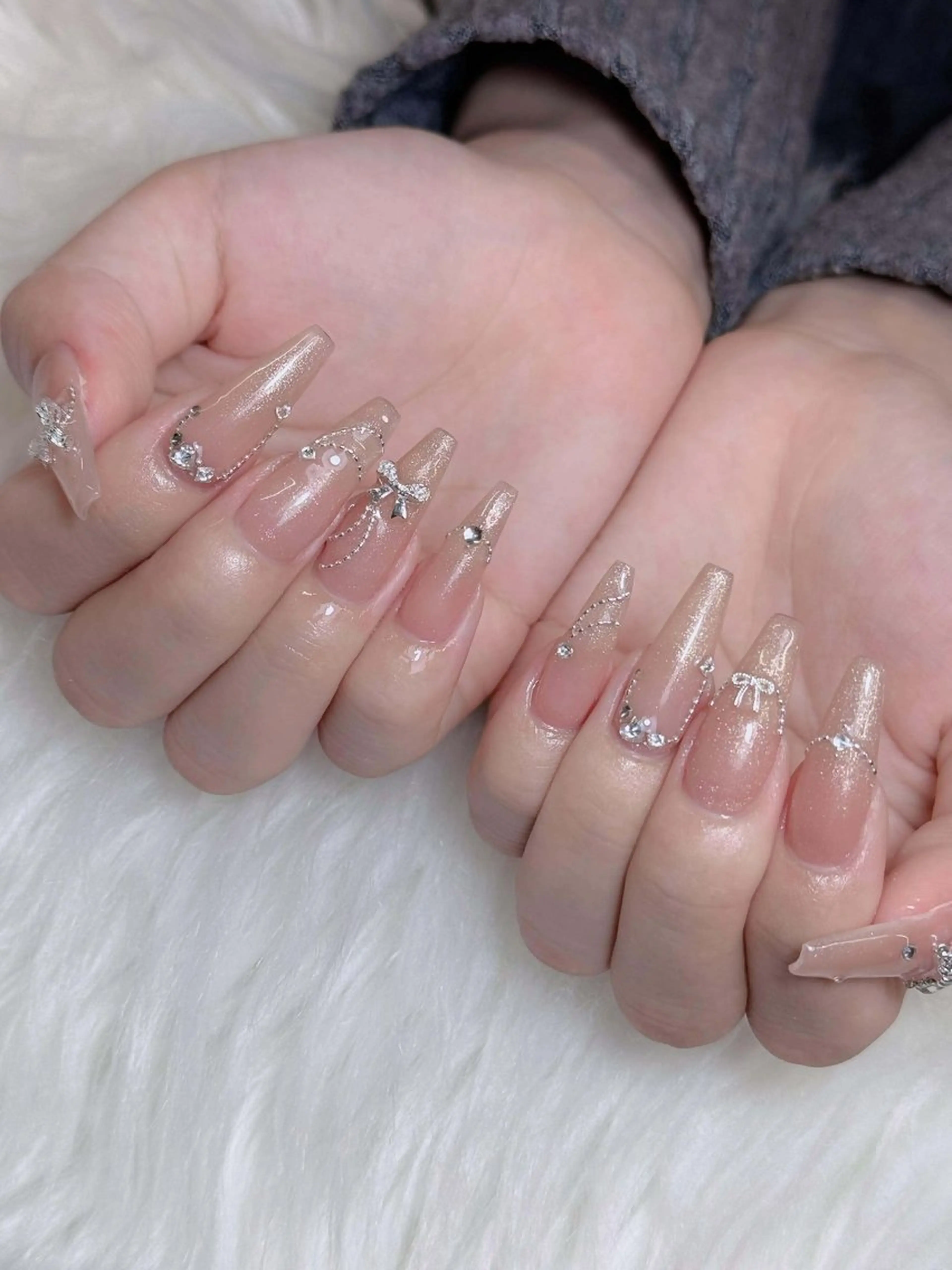 ネイル オーロラネイル チークネイル フットネイル フレンチネイル 韓国ネイル ハンドネイル Lumi Nailのネイルデザイン