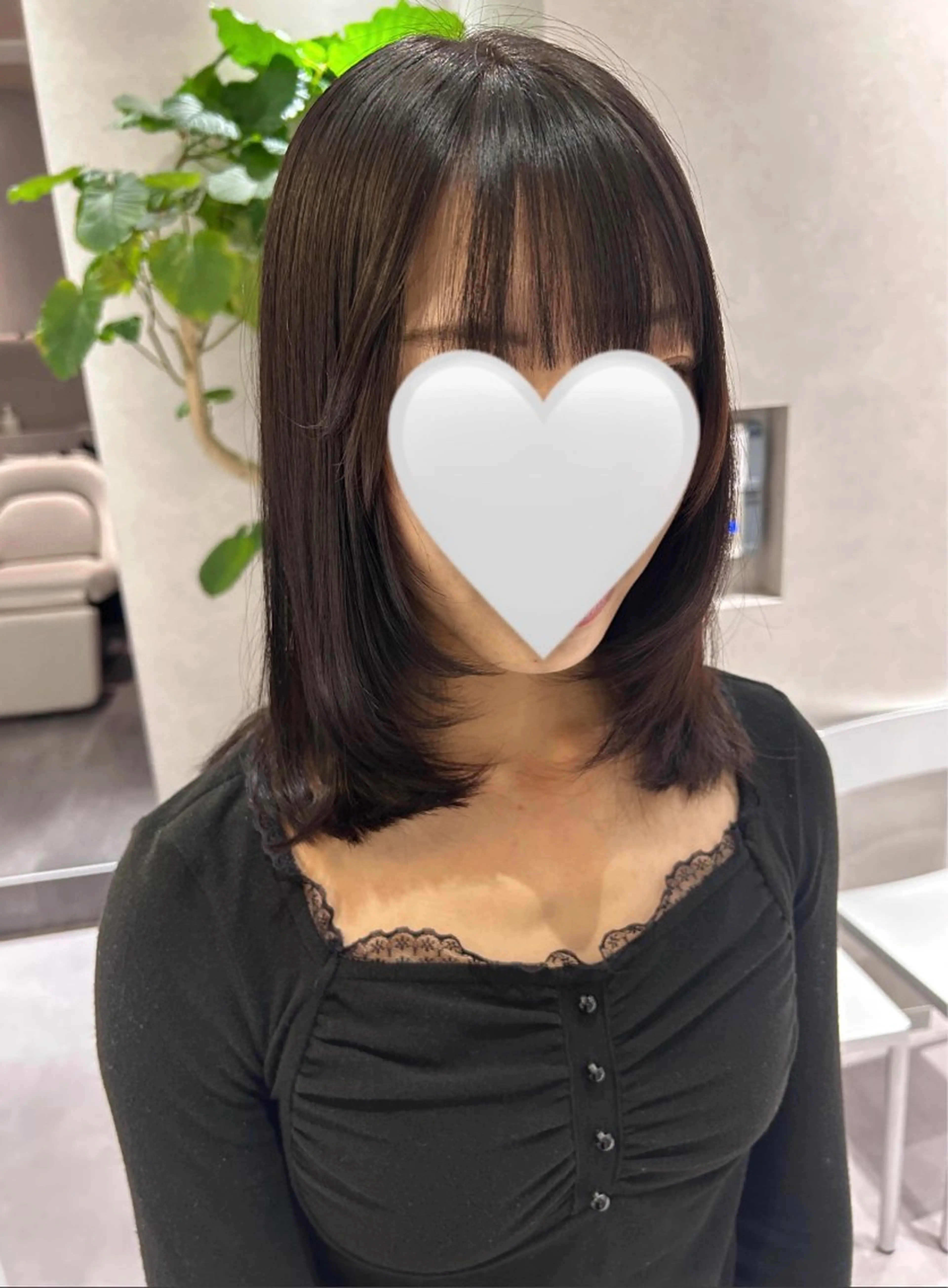 ミディアム レイヤーカット カット トリートメント SALOWIN 新宿三丁目me+所属・レイヤー/ボブ/ パーマ/HARUKAのヘアスタイル