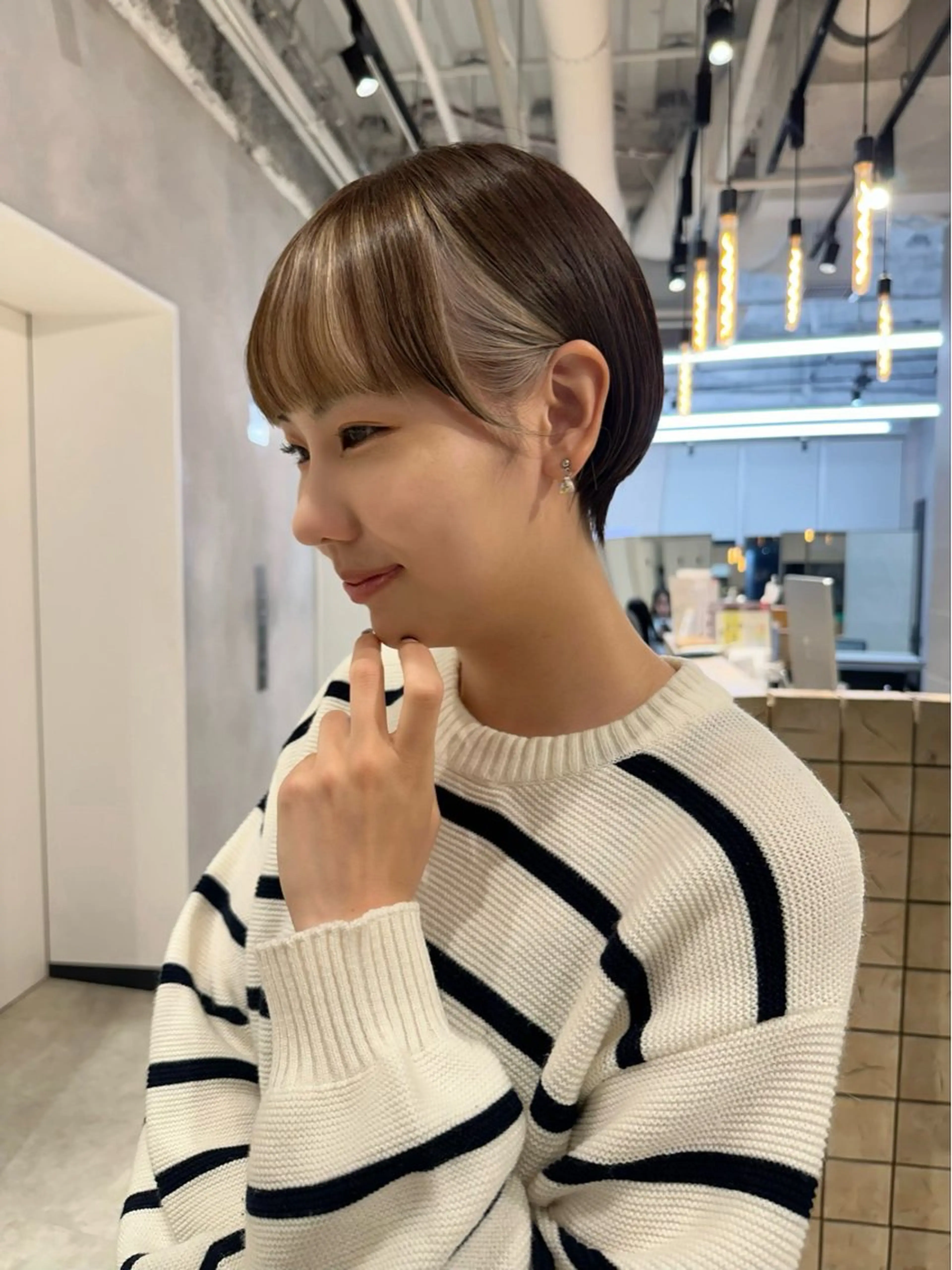 ショート カラー ベージュカラー インナーカラー ホワイトベージュ カット ヘアカラー ベージュ🧸🤎/ブ リーチ/あかね🕊️のヘアスタイル