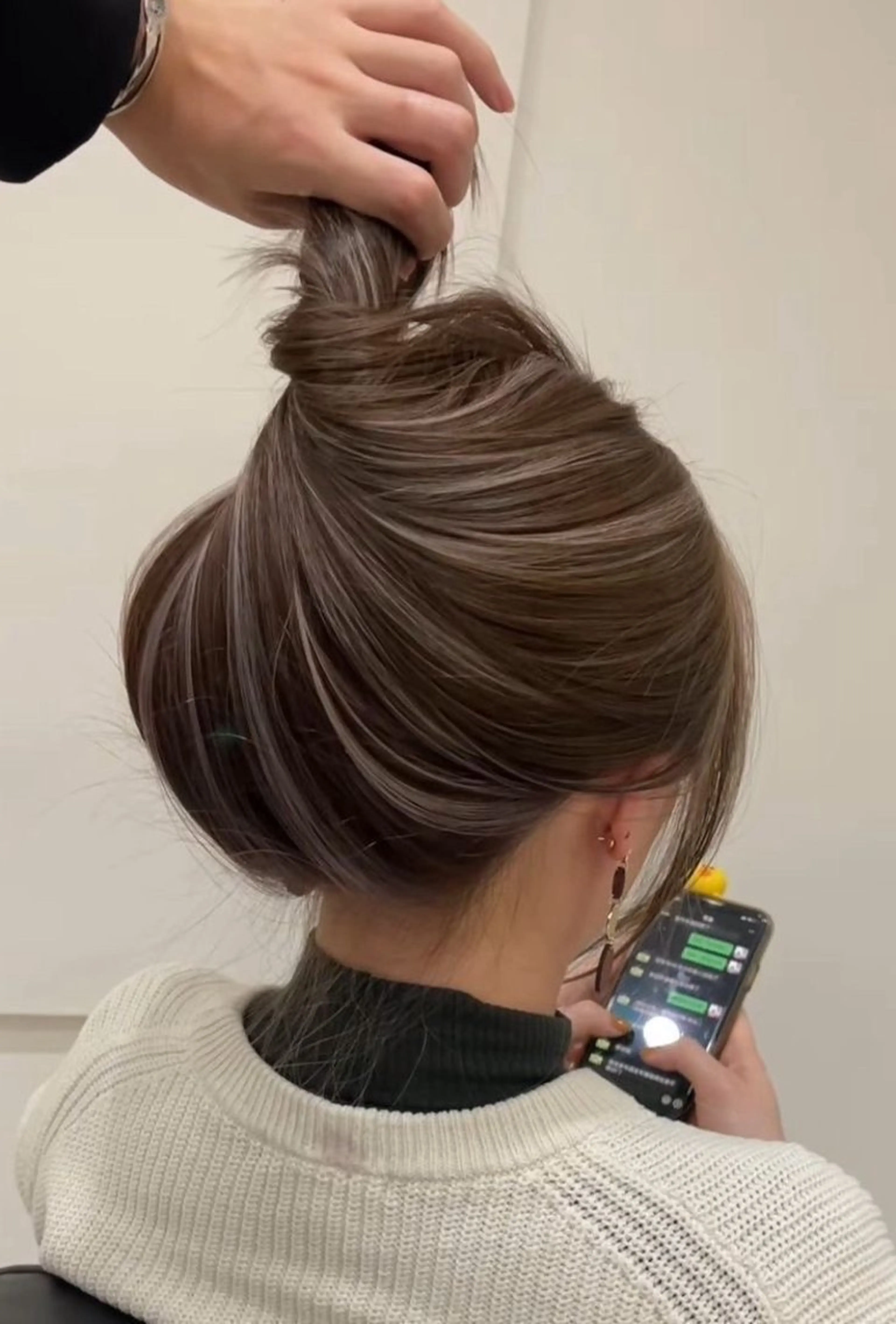 ロング ハイライト ヘアカラー Terve. 水野 菜々香のヘアスタイル