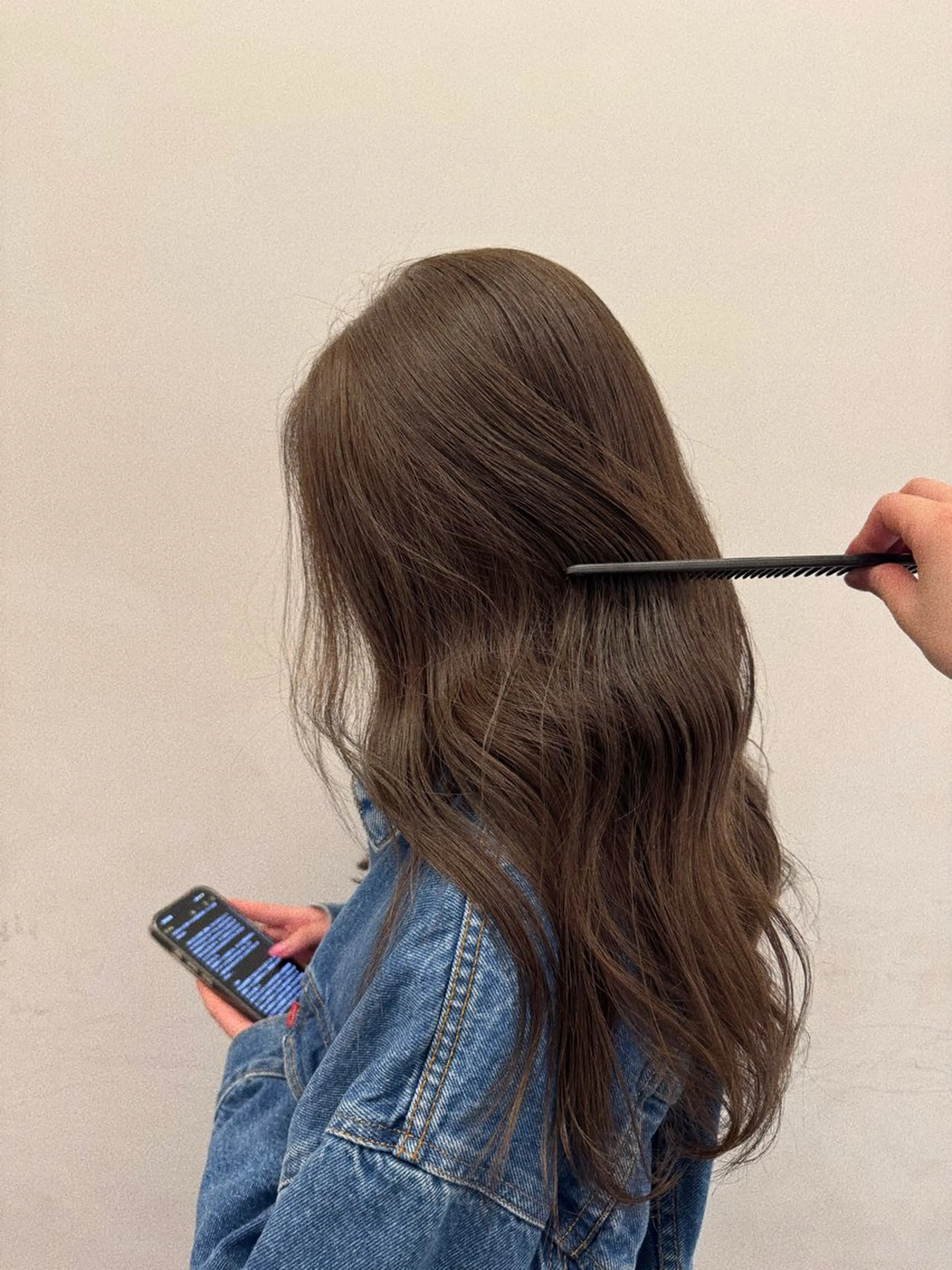 ミディアム ホリグチ ルナのヘアスタイル