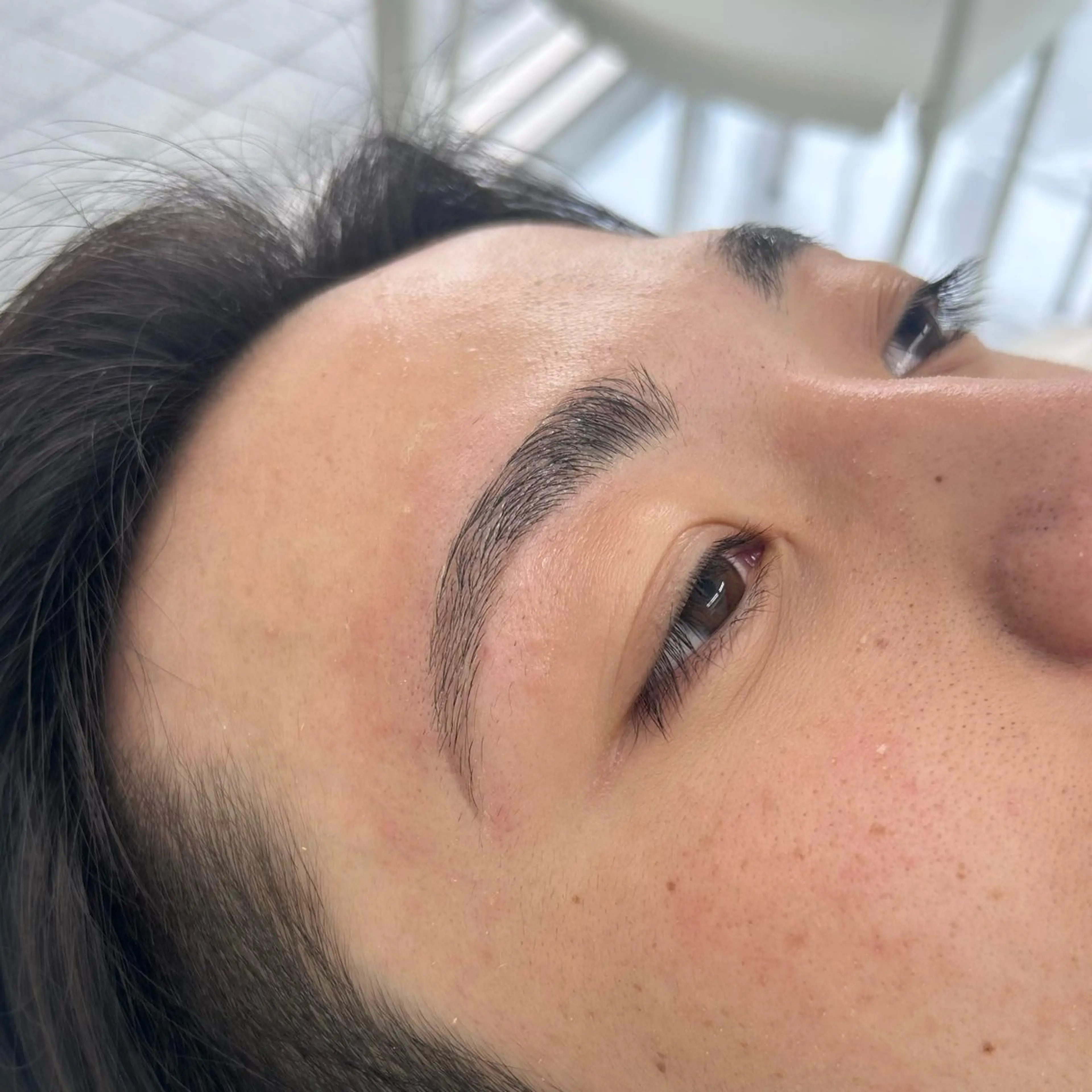 アイブロウ メンズアイブロウ 歯のホワイトニング専門店 MIGAQ 京都四条大宮店所属・佐藤 未来の眉毛・アイブロウイメージ