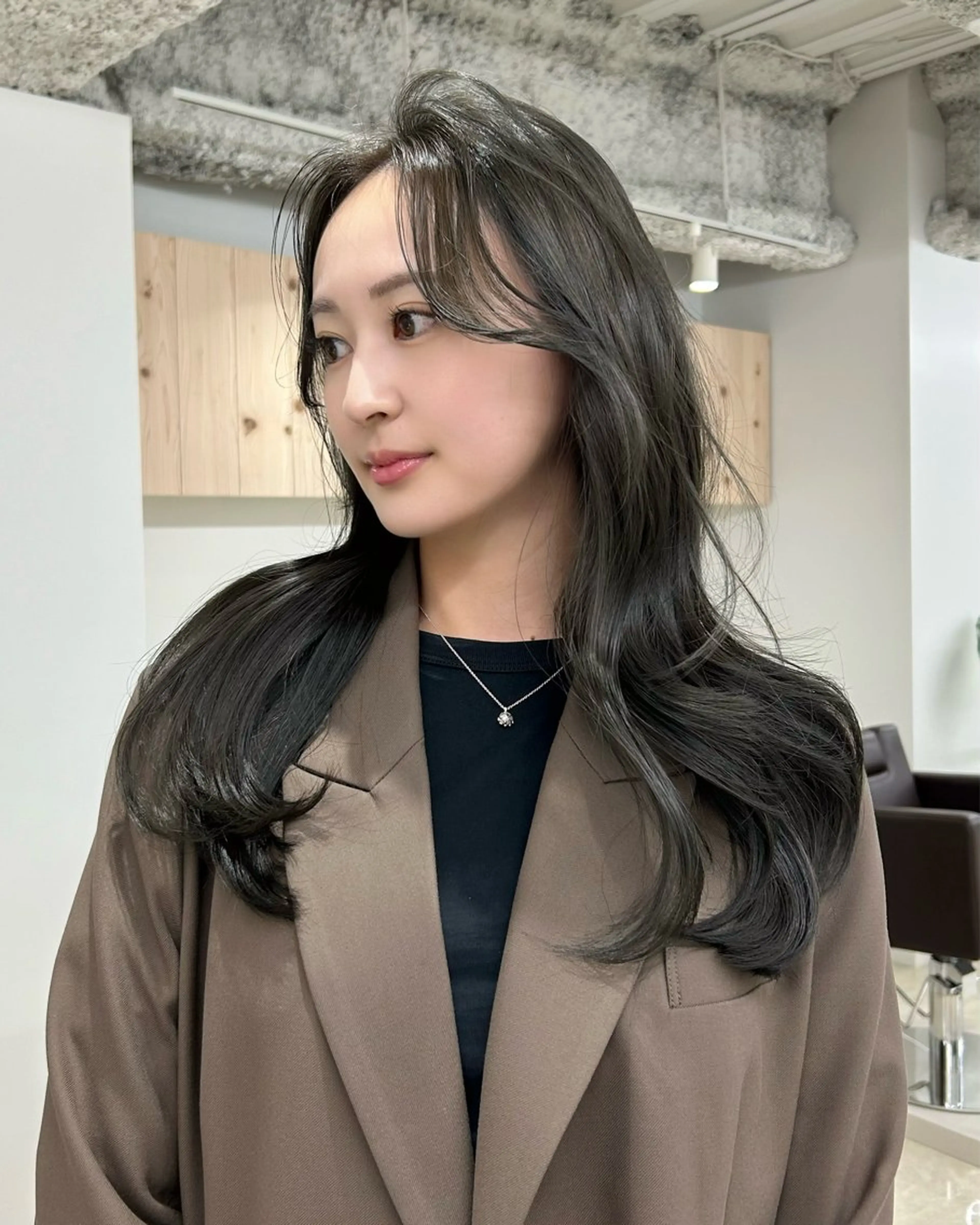 🖤「2回目以降の方」カット+カラー+5stepトリートメントの写真