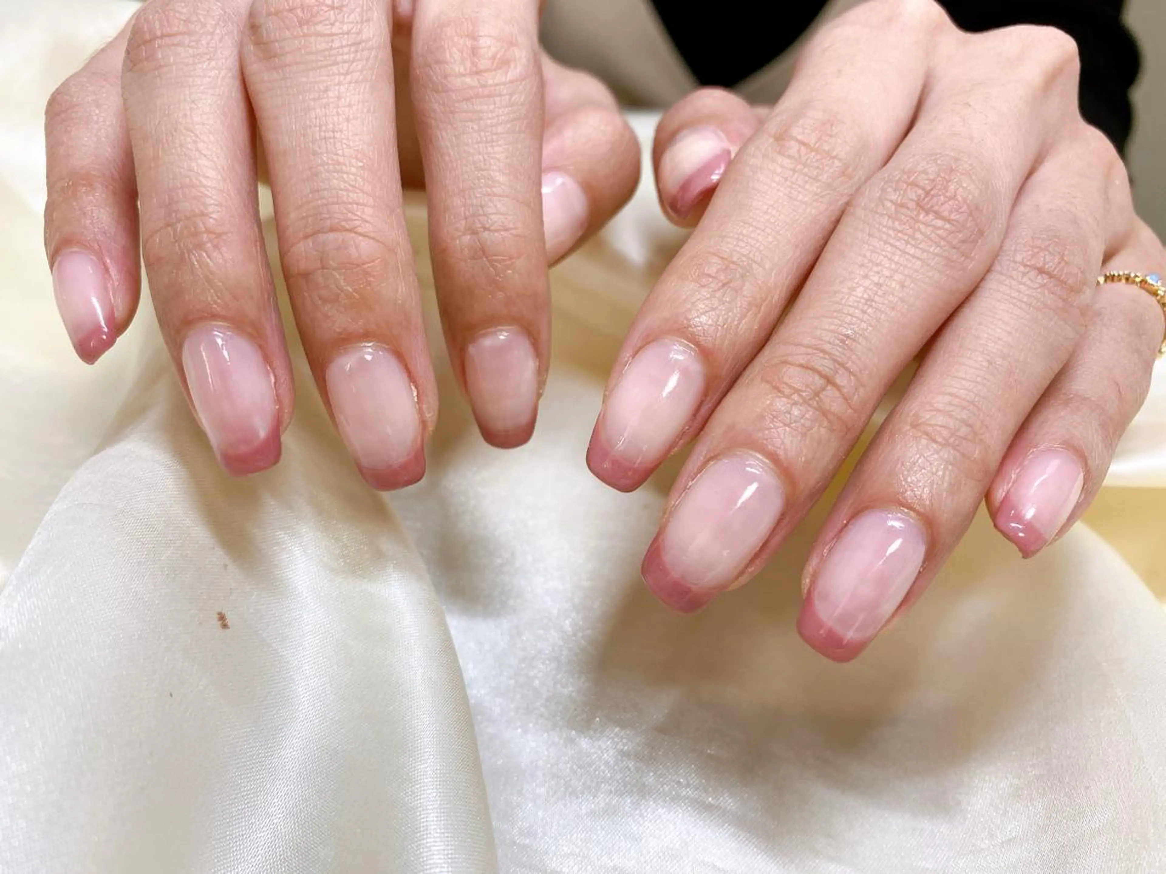 ネイル フレンチネイル Mogu nail 二子玉川のネイルデザイン