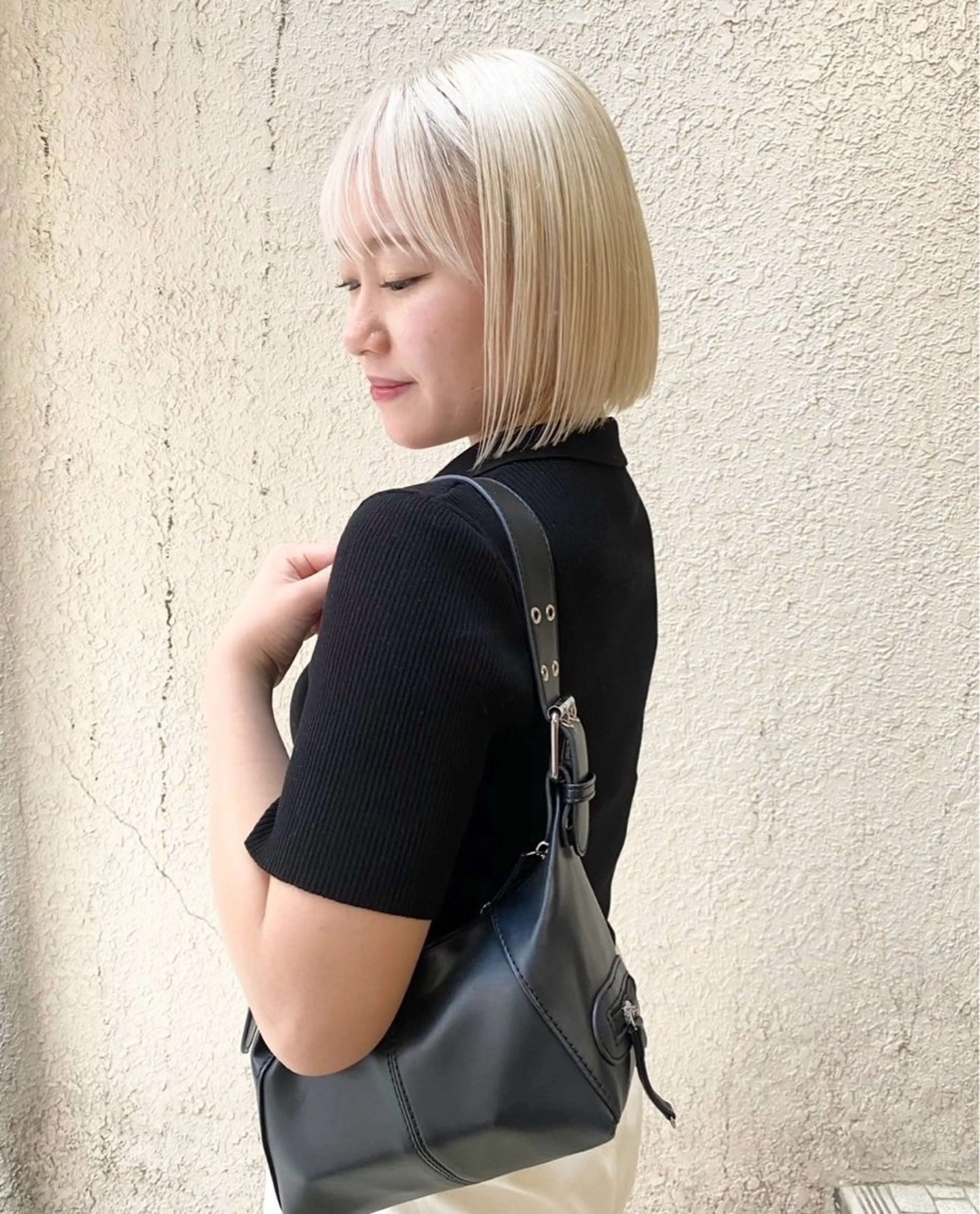 ショート カラー ブリーチ 抜きっぱなしブロンド ブロンド ケアブリーチ ホワイトブロンド ヘアカラー トリートメント 名古屋/髪質改善/ アヤカのヘアスタイル