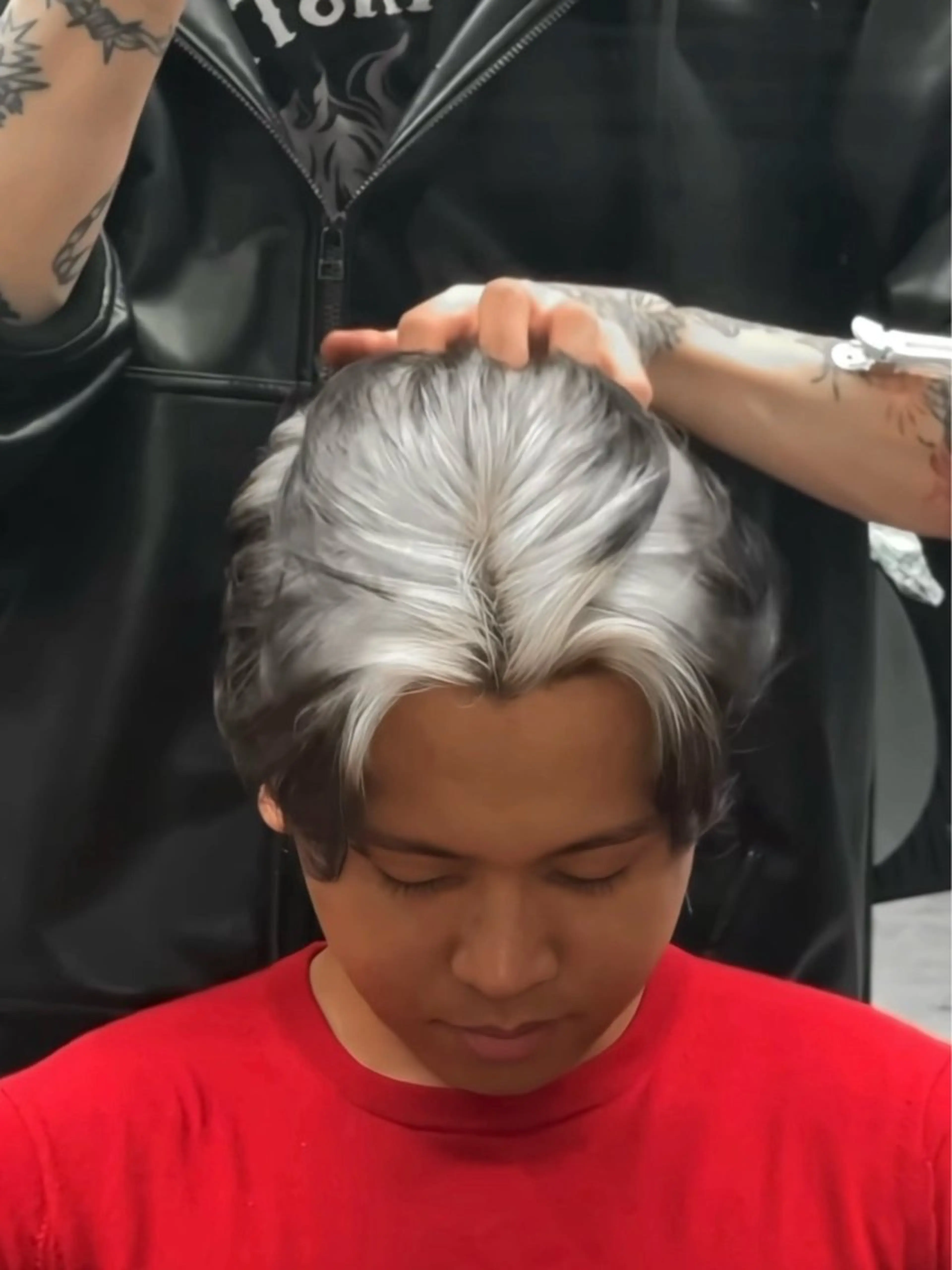 ショート カラー CHROMAN by become所属・RYUKI/ 複雑履歴ハイトーンのヘアスタイル