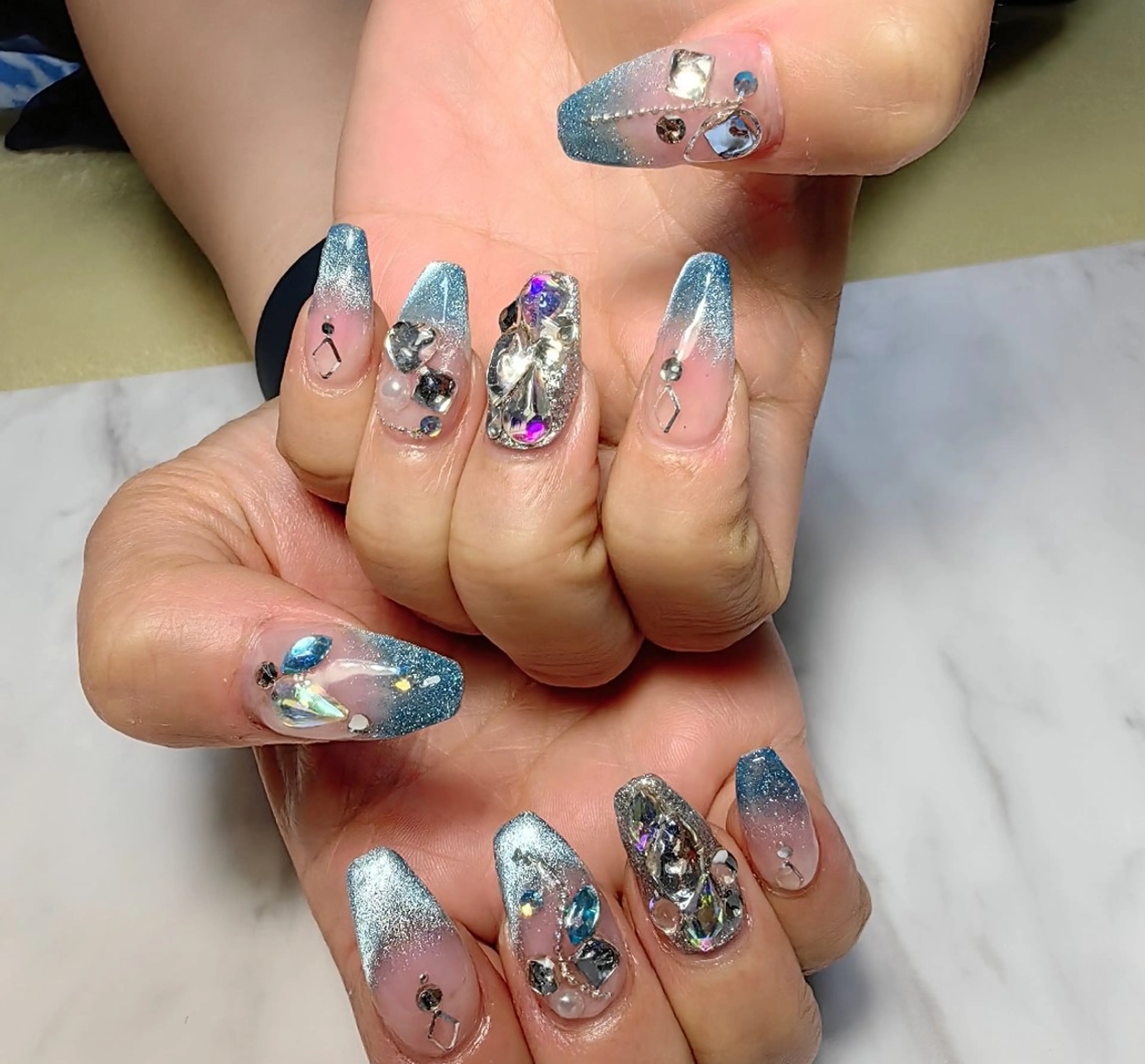 ネイル フラッシュネイル フラッシュマグ ハンドネイル reve あやののネイルデザイン