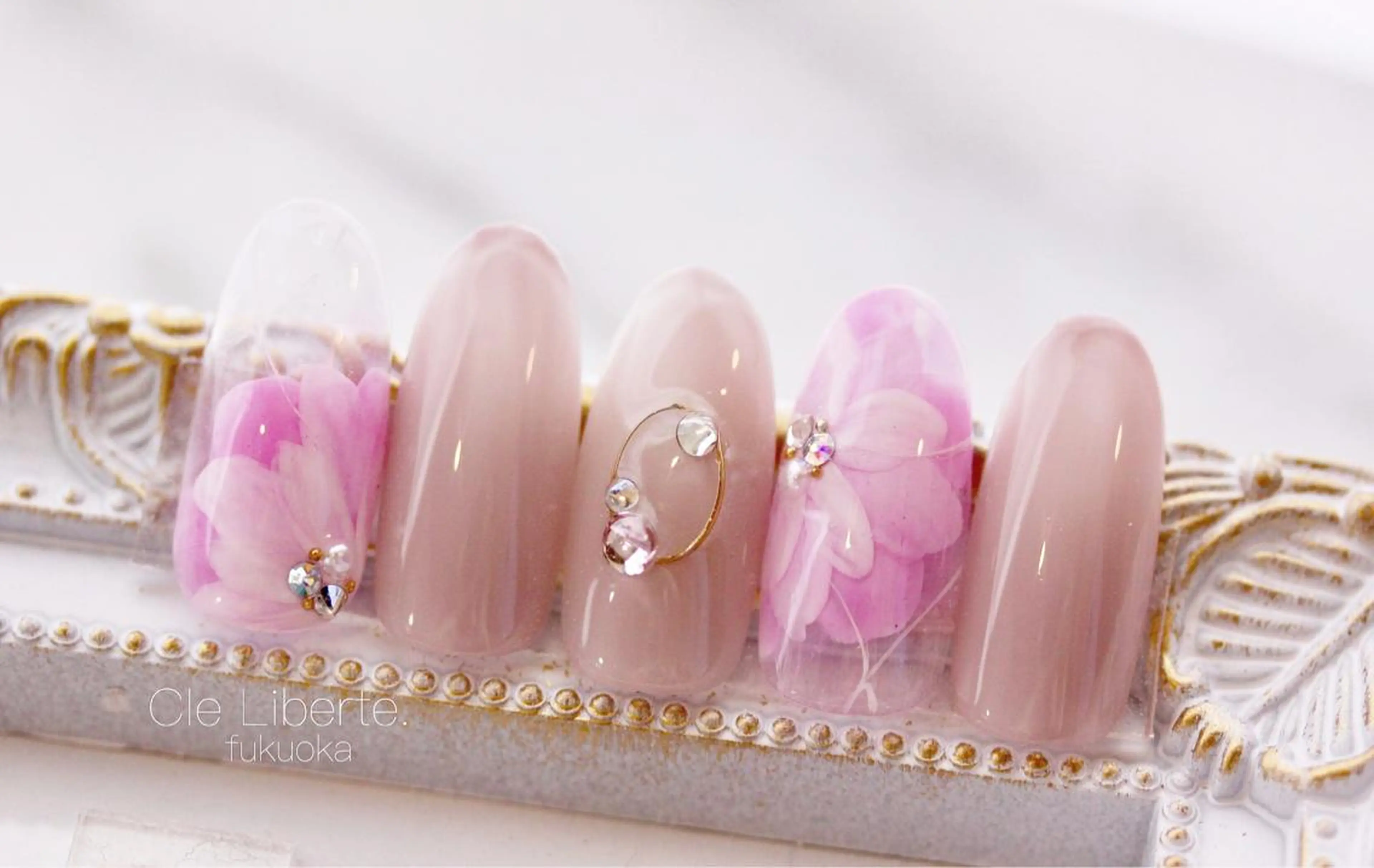 ネイル クリアネイル ピンク 赤色 Elio所属・Elio 国泰寺のネイルデザイン