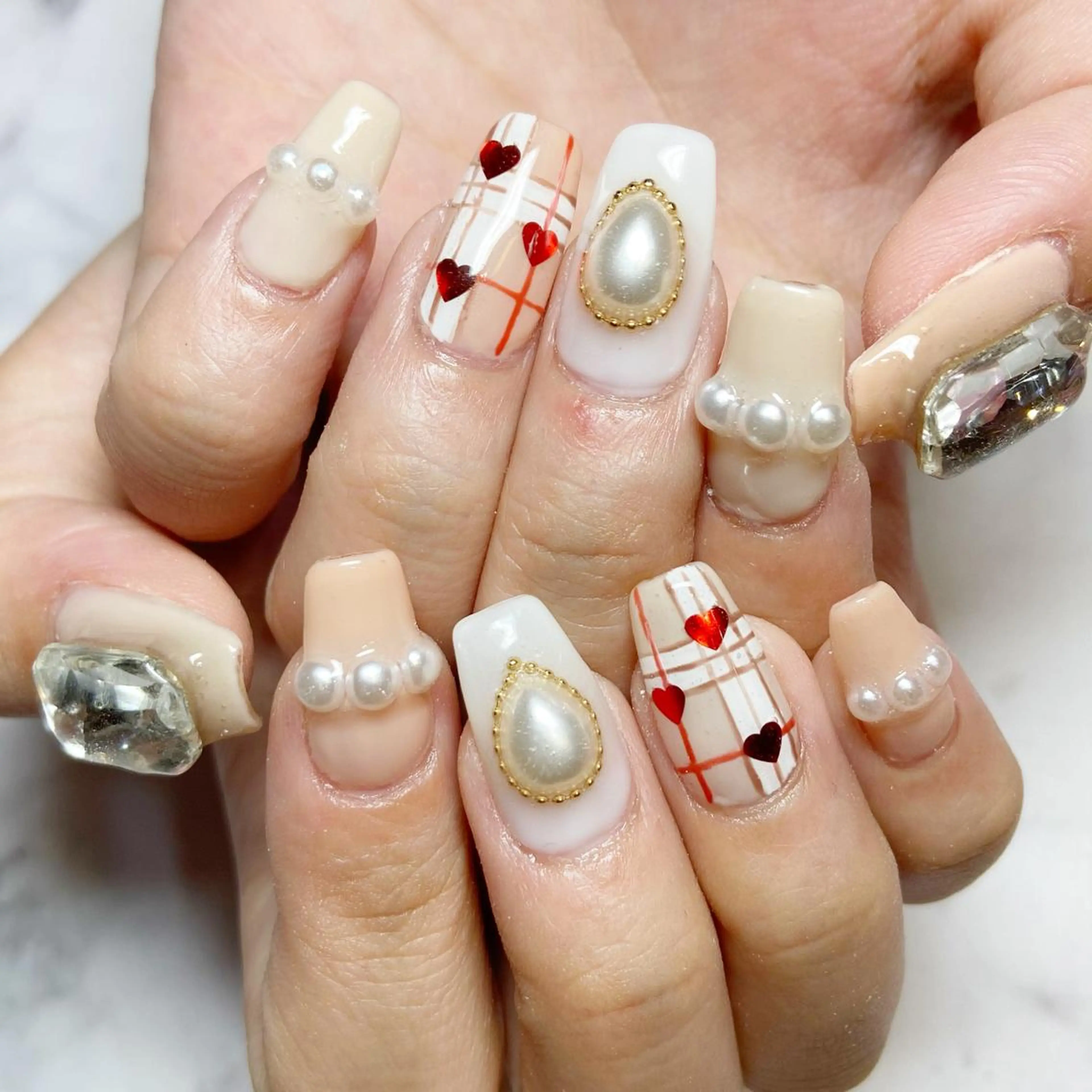 ネイル ハンドネイル YUN 💅のネイルデザイン