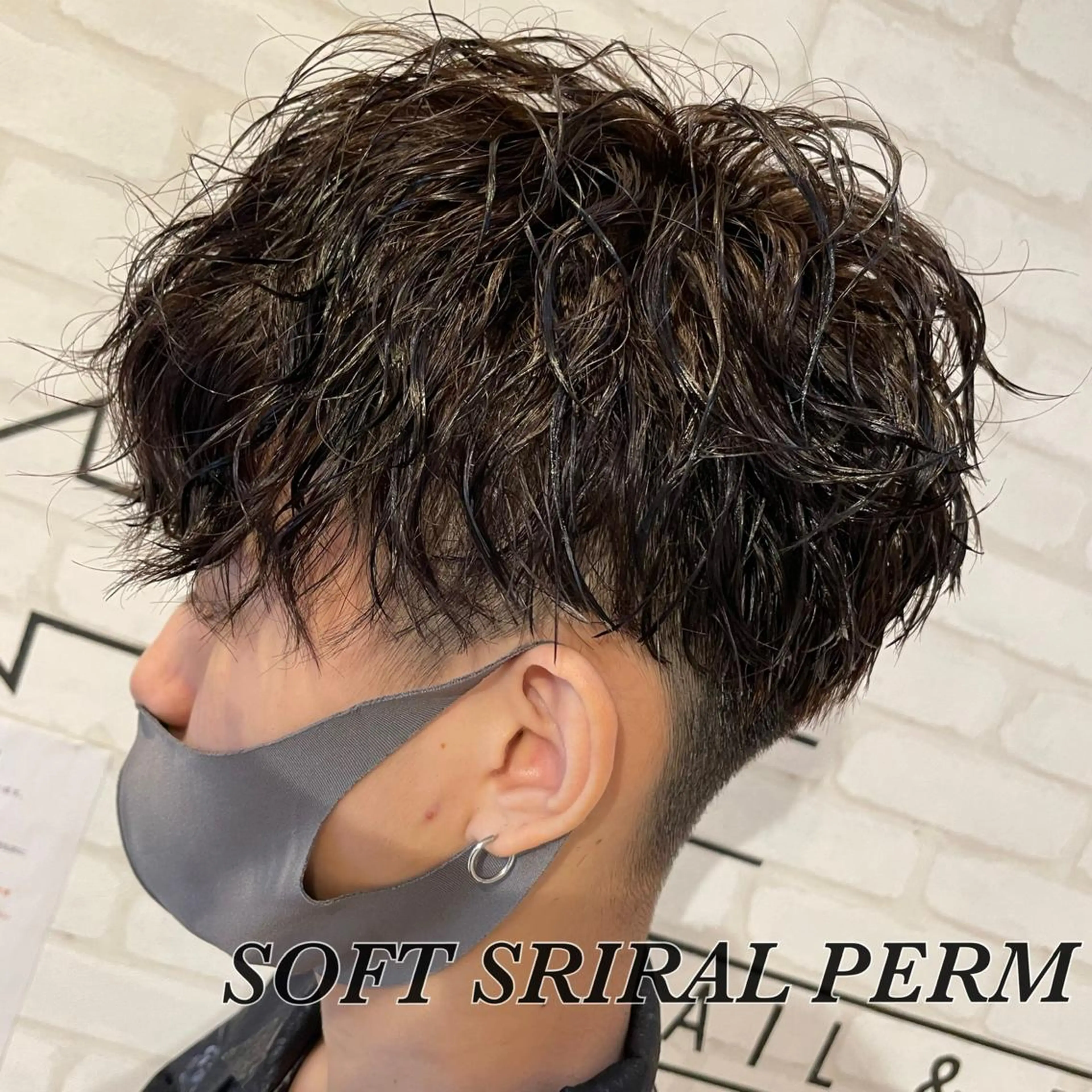 ショート パーマ メンズ カット パーマ 渋谷 メンズ 木下 仁来のヘアスタイル