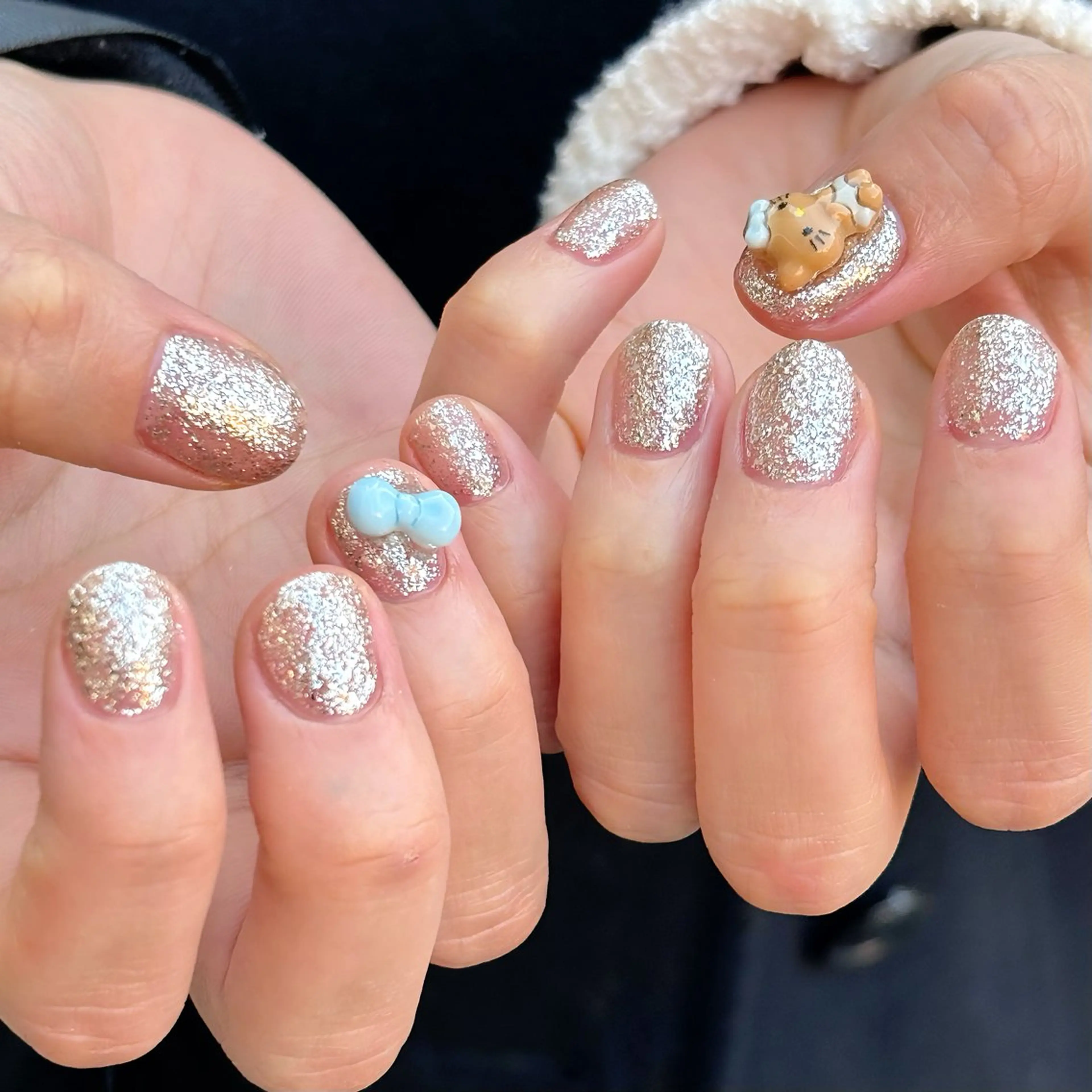 ネイル クリアネイル ラメ(グリッター) オフィスネイル ワンカラーネイル ホワイト ハンドネイル ハンドケア 🫧OPELIA NAIL渋谷🫧のネイルデザイン