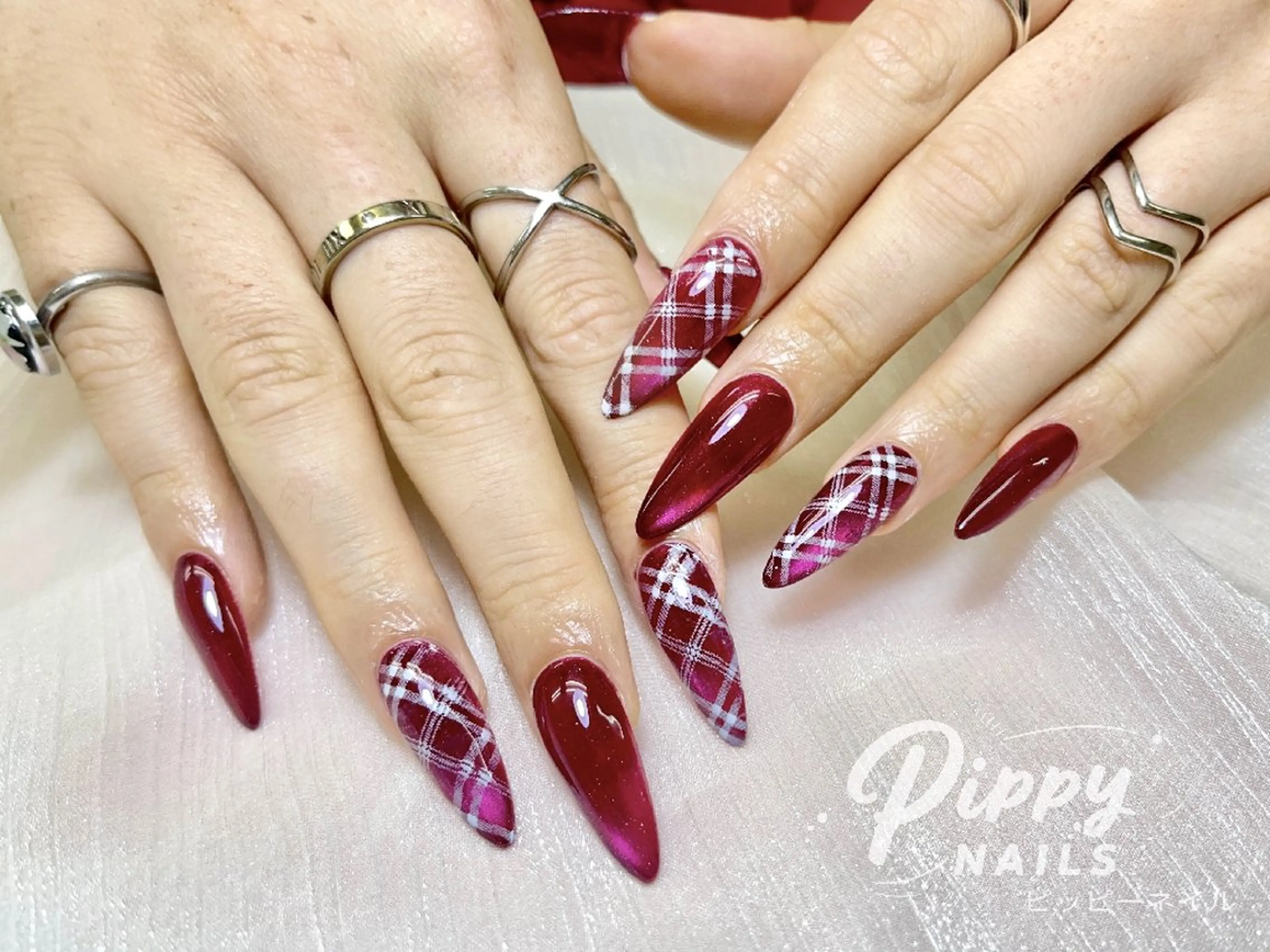 ネイル ハンドネイル PIPPY  NAILS新宿のネイルデザイン
