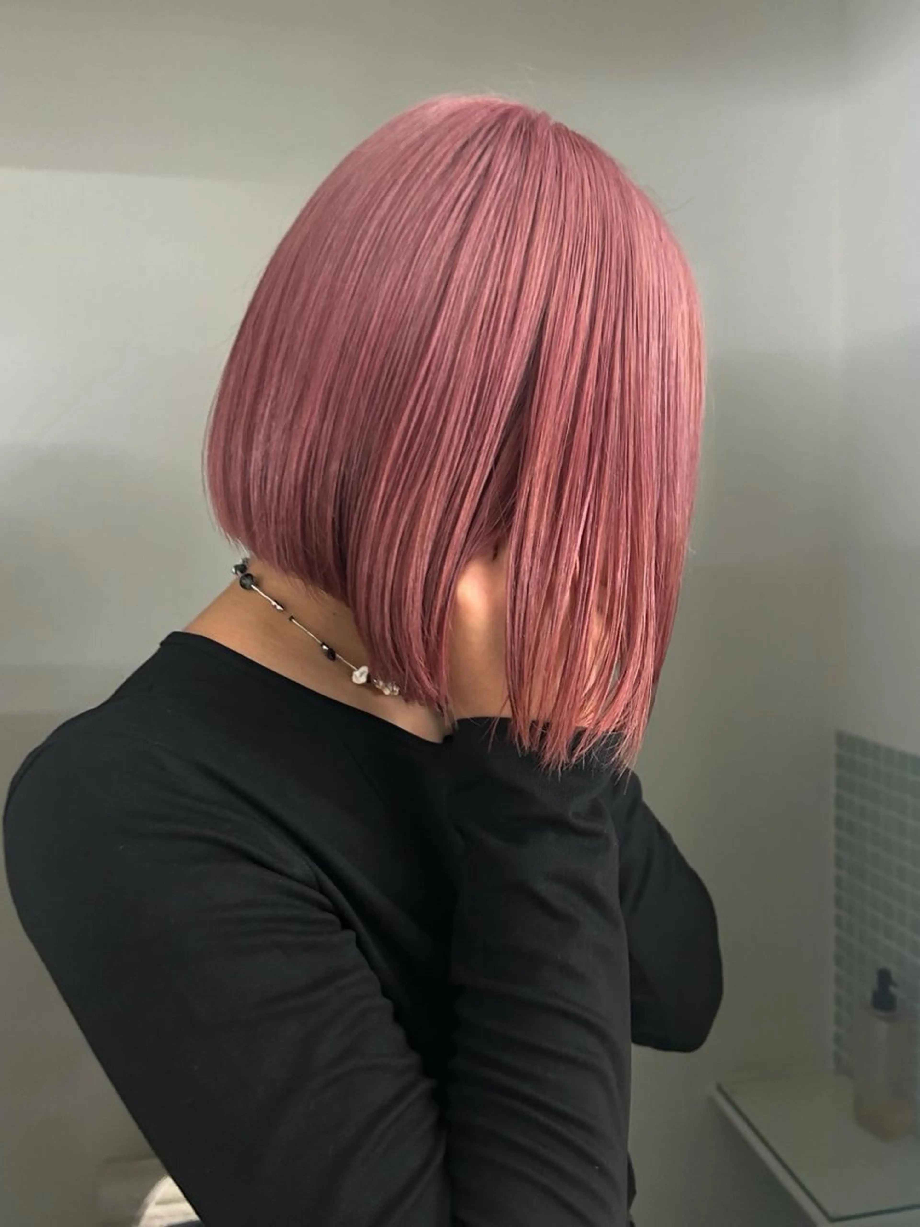 ショート カラー ヘアカラー hen所属・心斎橋/レイヤー/ ブリーチ/モエのヘアスタイル