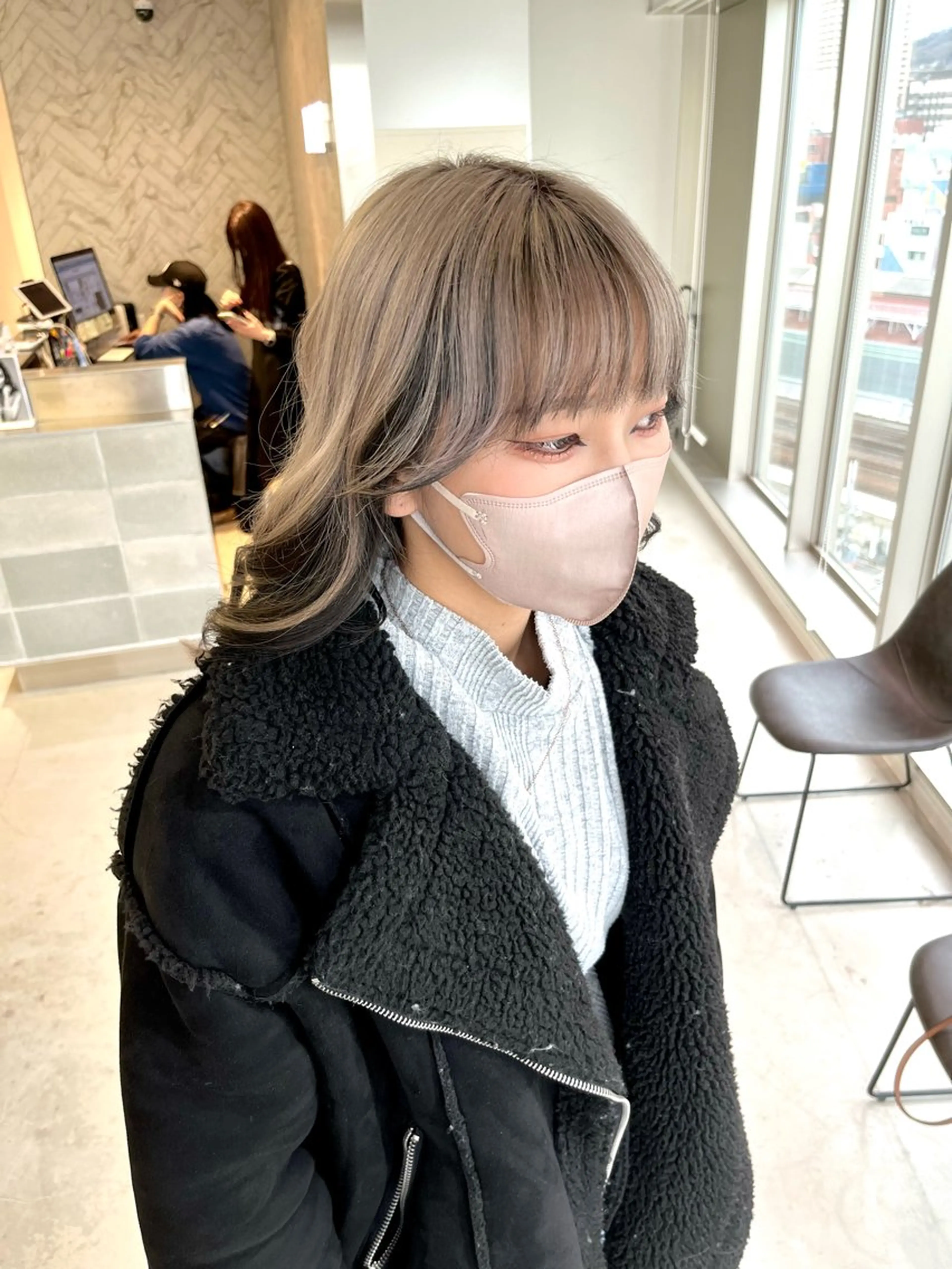 セミロング カラー ミストバング  フェイスフレーミング ヘアカラー トリートメント 💎夏葵 ハイライト /デザイン特化のヘアスタイル