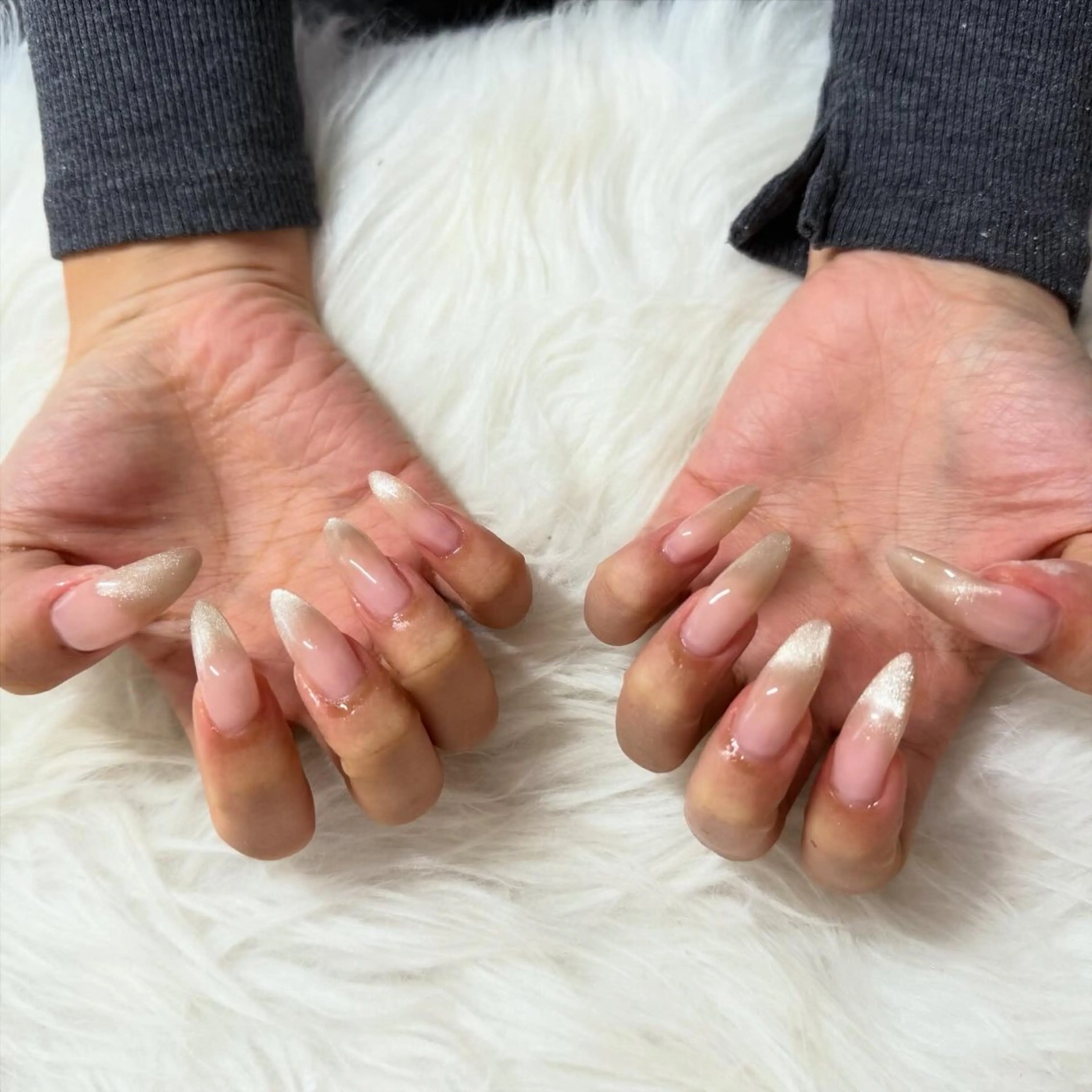 ロング ハンドネイル mao .のネイルデザイン