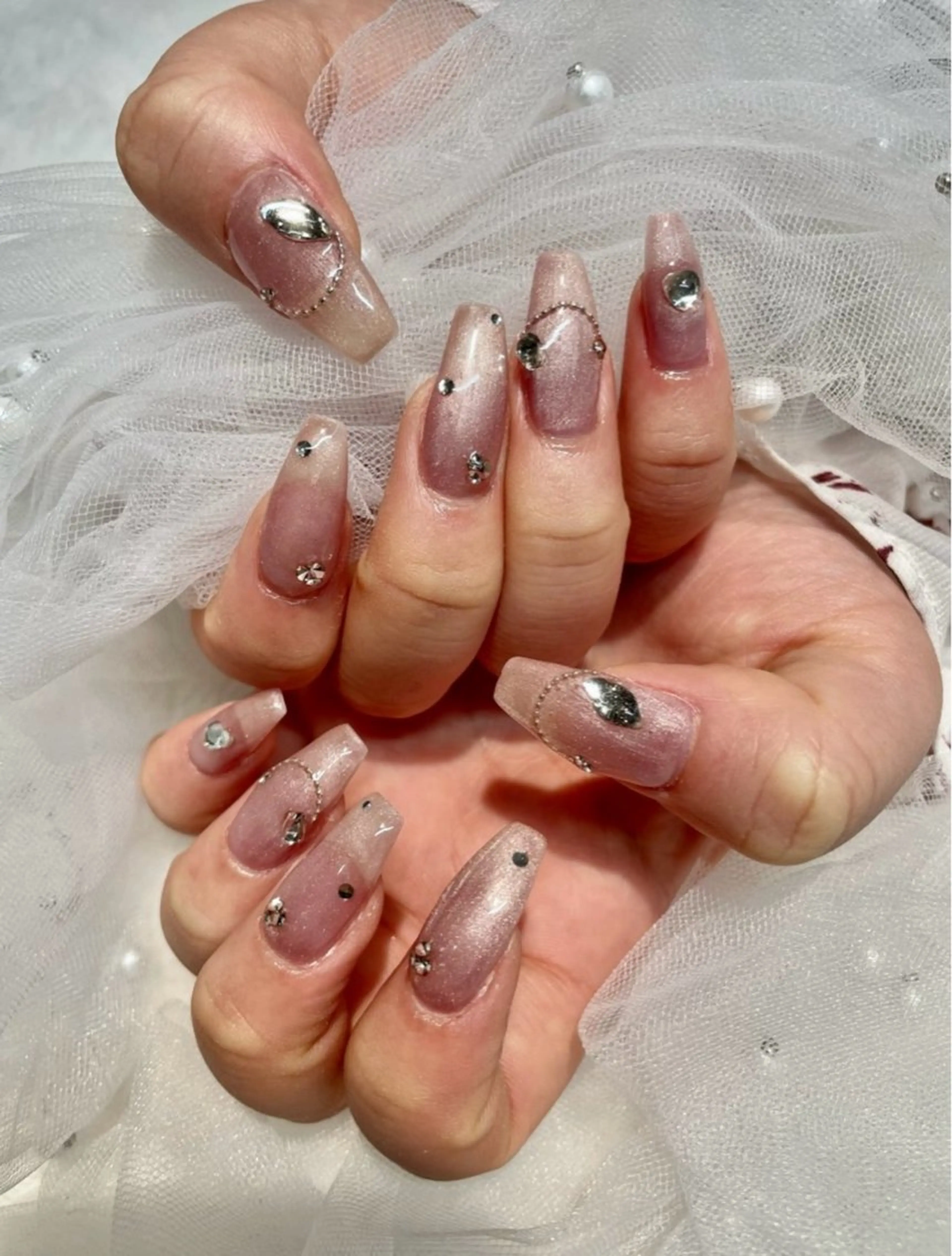 ネイル I-nailロング /ワンホン/キラキラのネイルデザイン