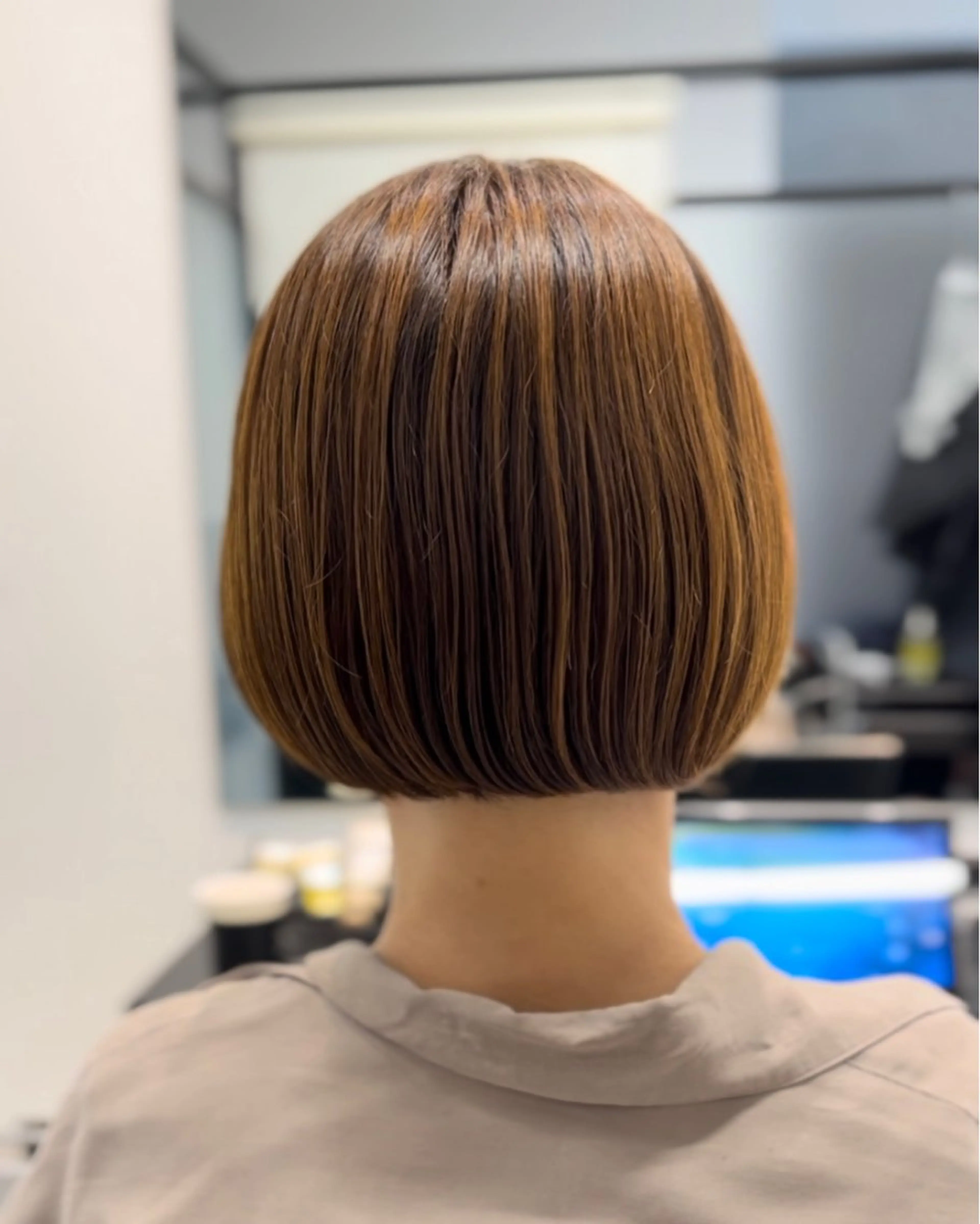 ショート カラー ベージュカラー ボブ ショートヘア、ボブ こやさん　コヤマのヘアスタイル